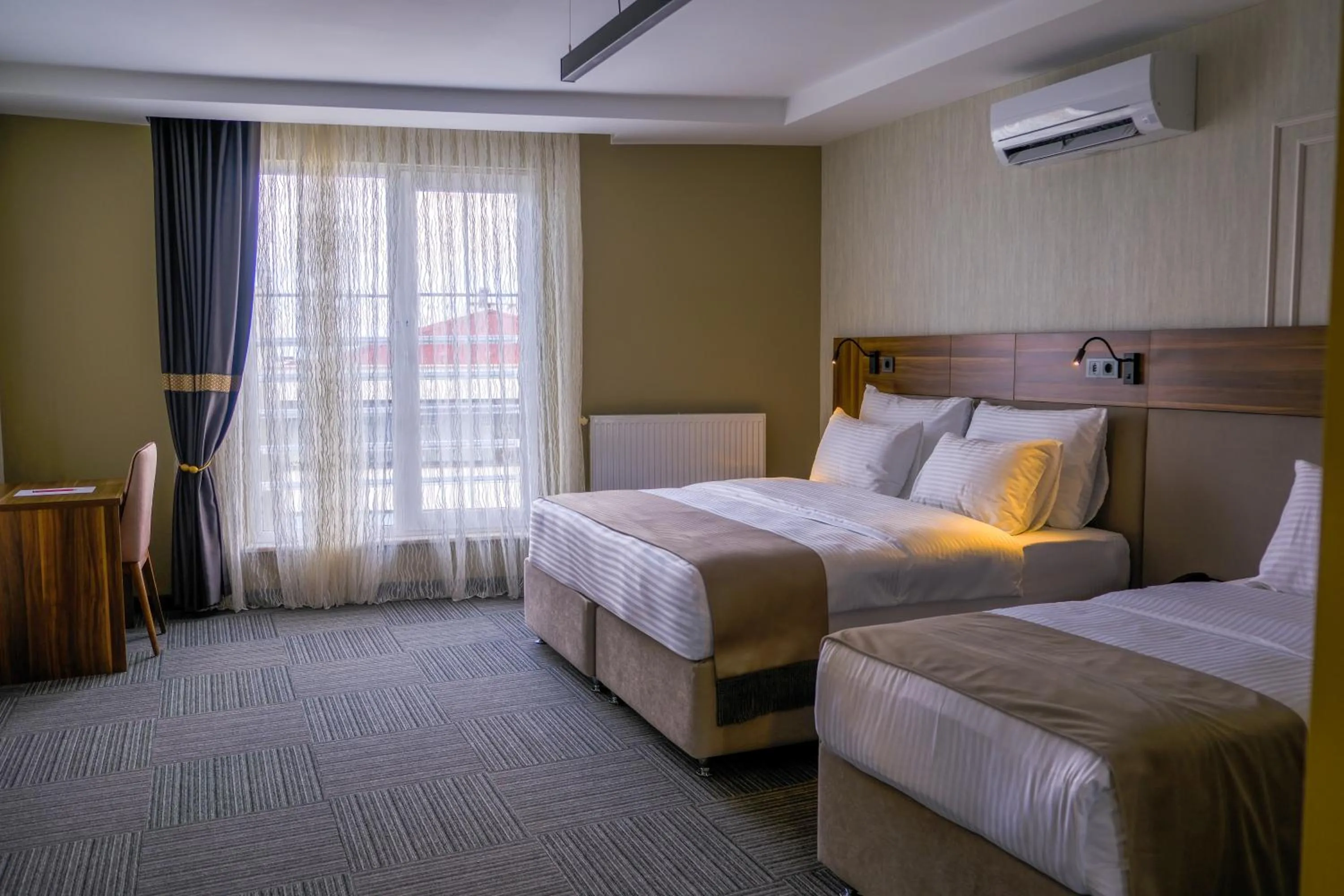 Bedroom, Bed in Pereira Samsun