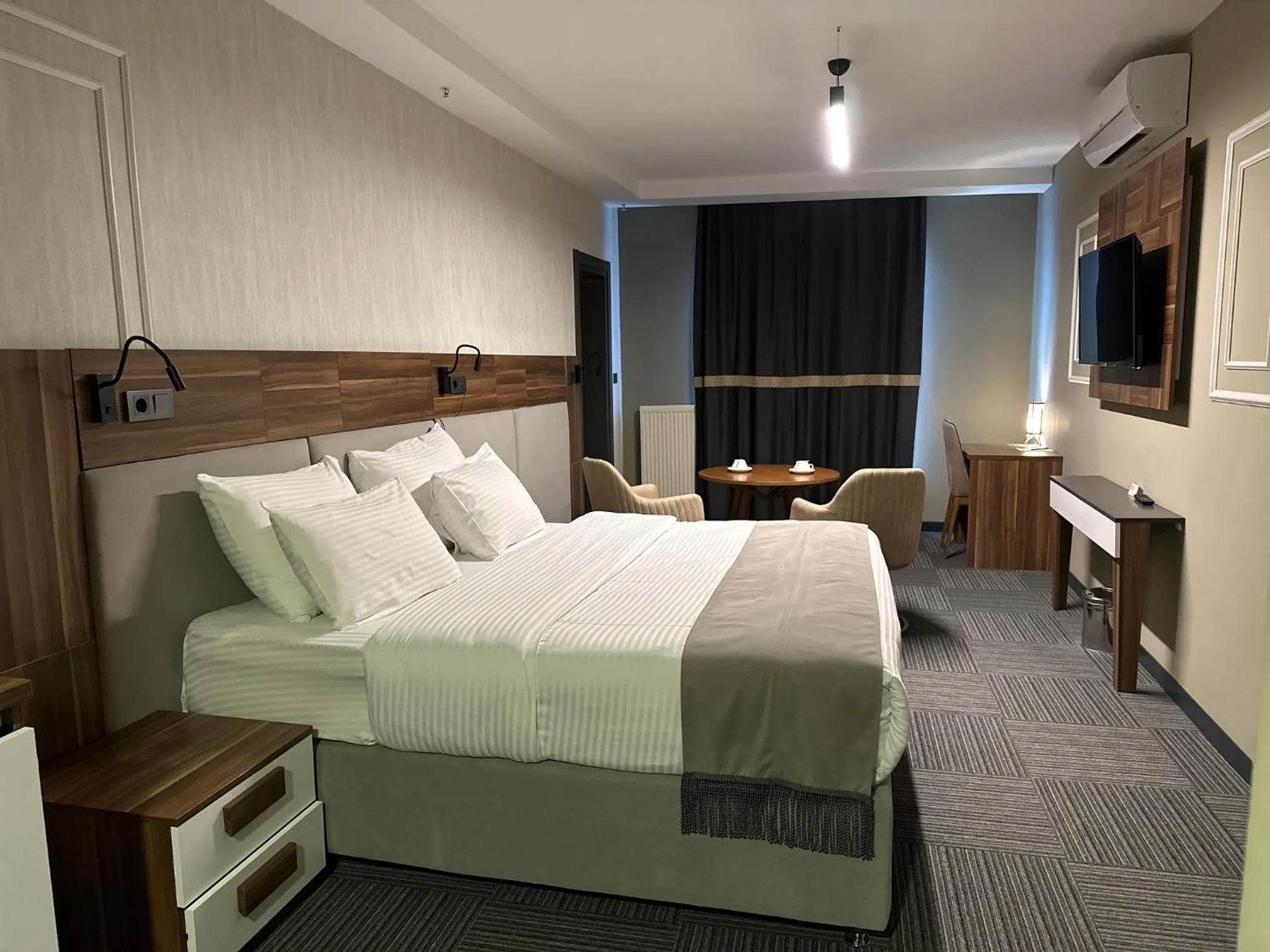 Photo of the whole room, Bed in Pereira Samsun