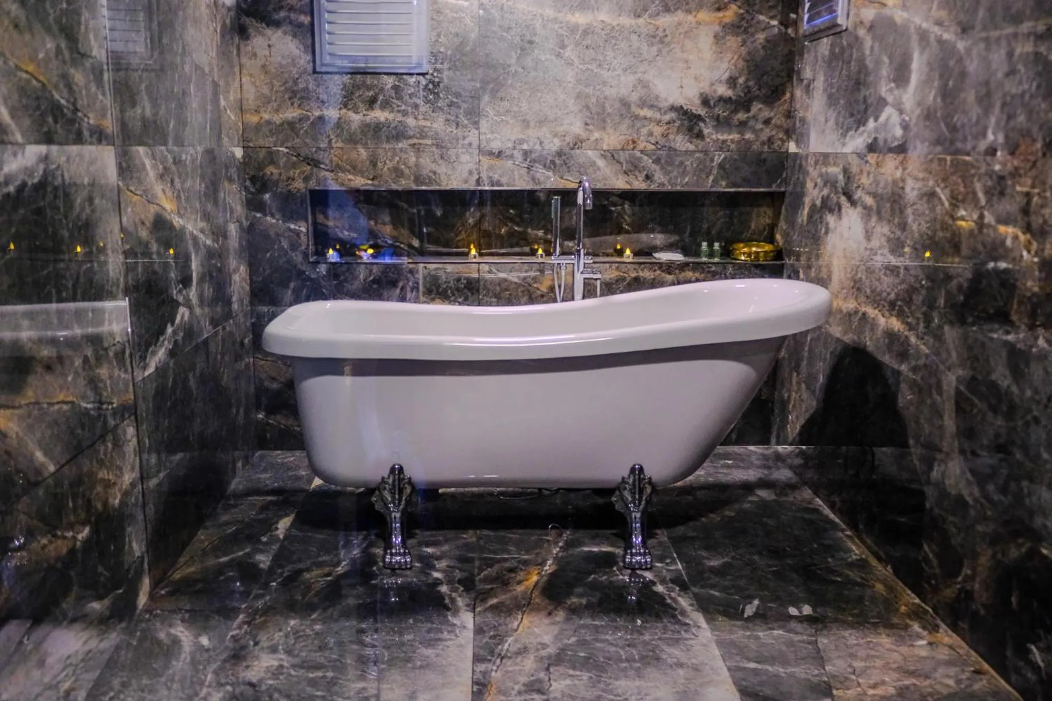 Bathroom in Pereira Samsun