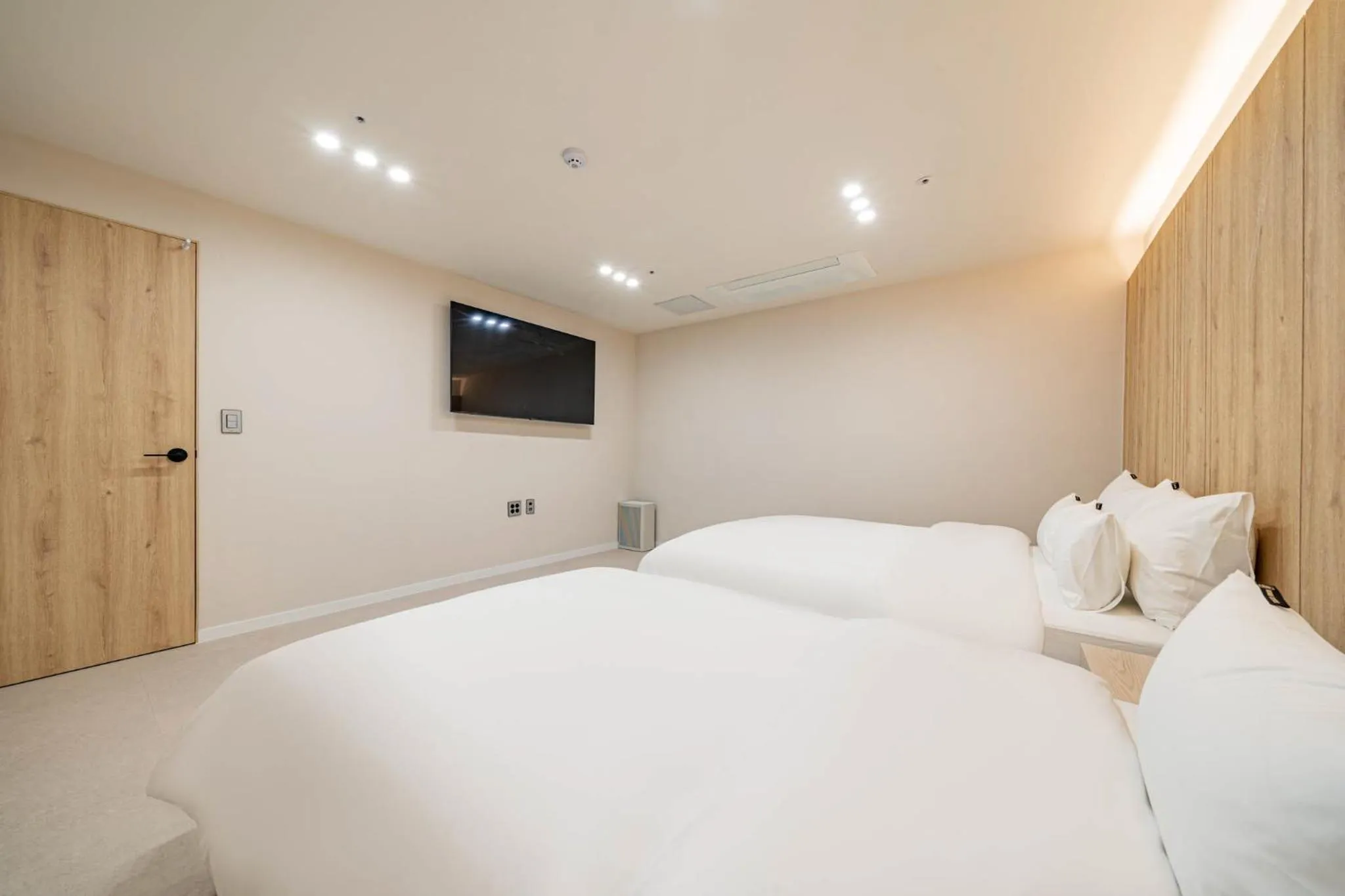 Bed in Mokpo Brown Dot Hotel Namak