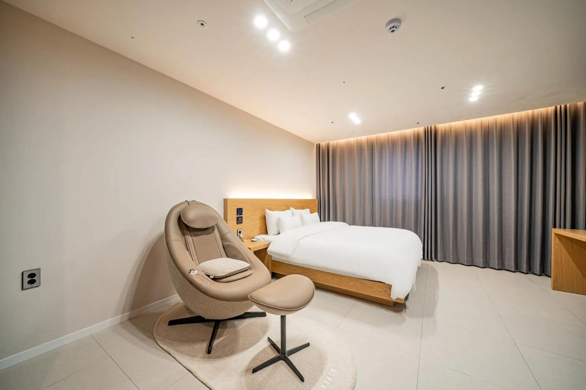 Bed in Mokpo Brown Dot Hotel Namak