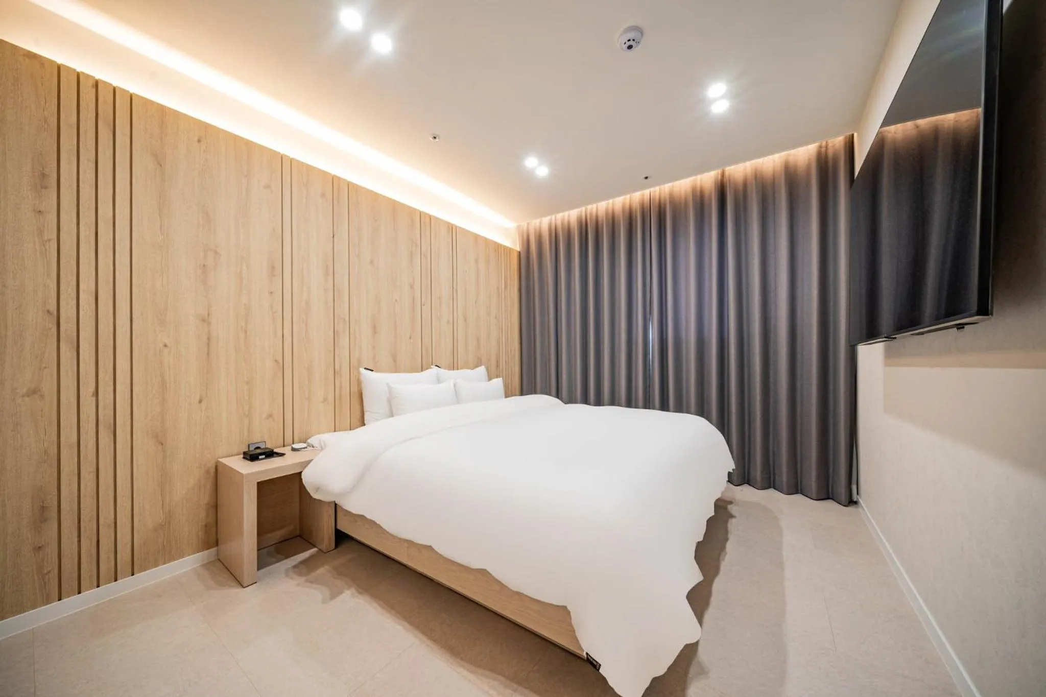 Bed in Mokpo Brown Dot Hotel Namak