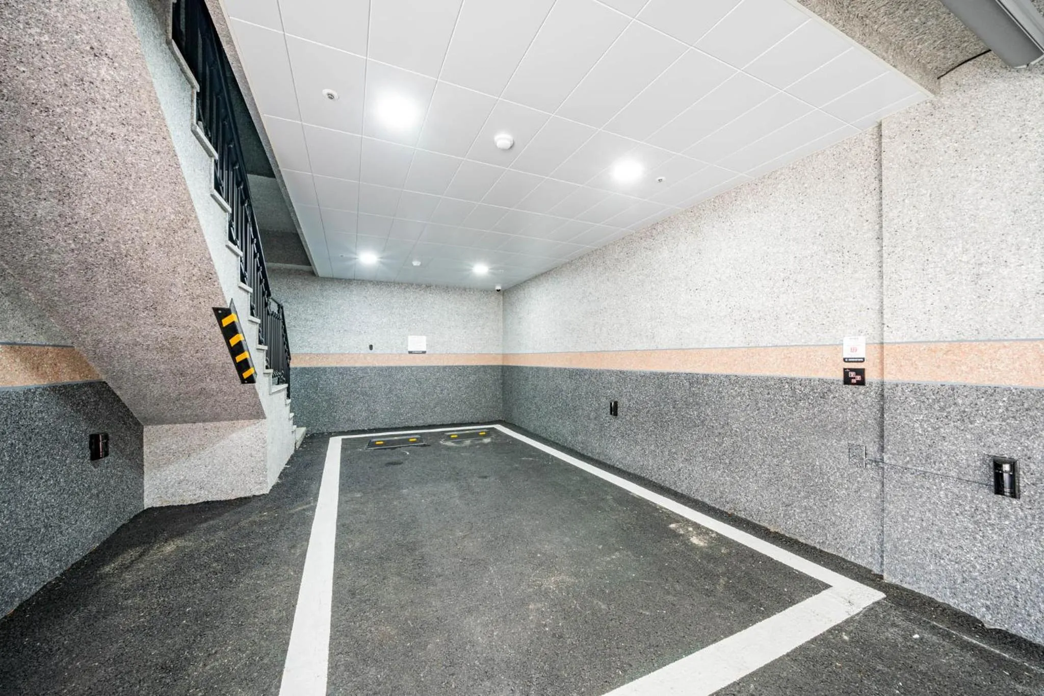 Parking in Mokpo Brown Dot Hotel Namak