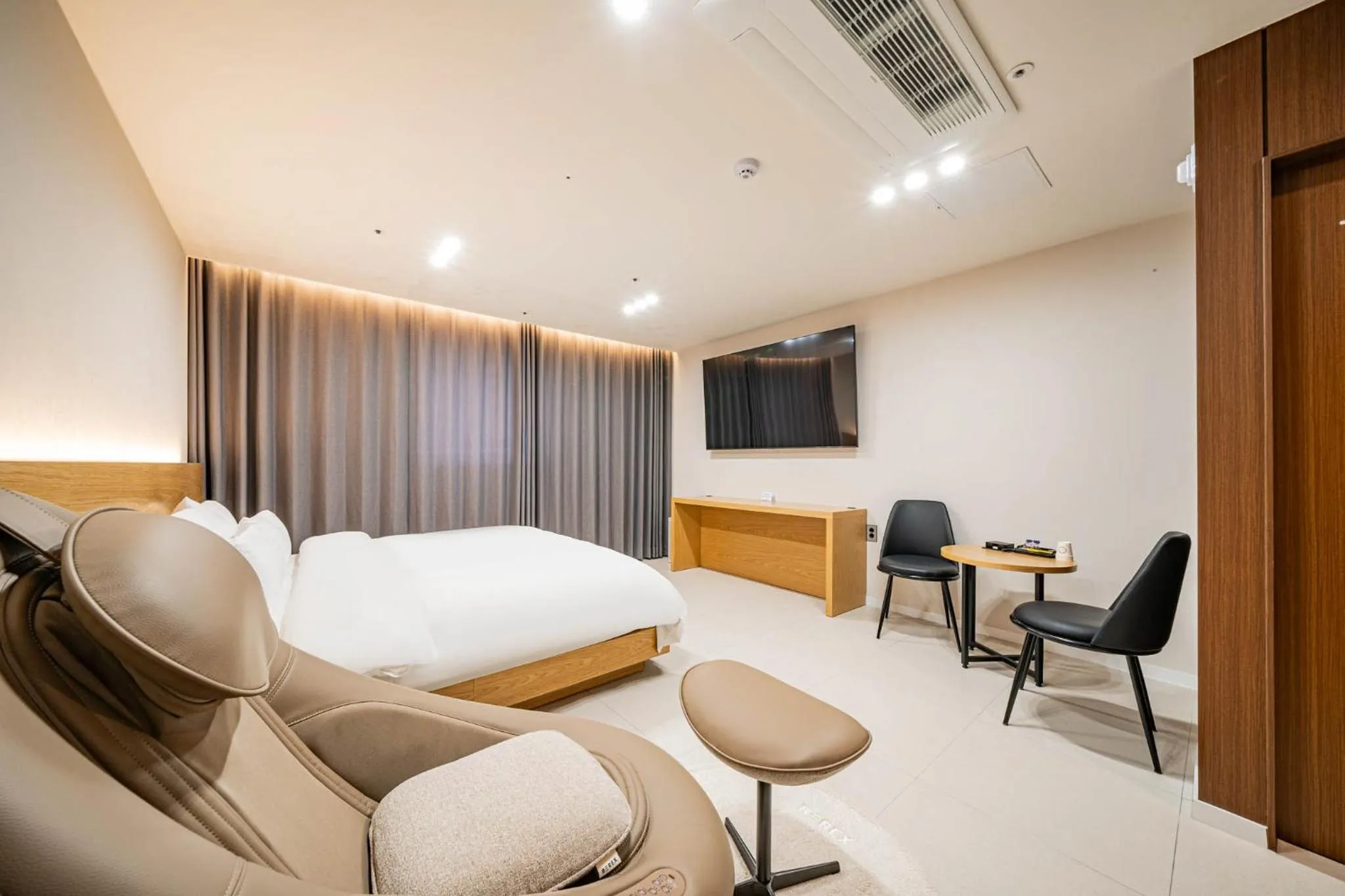 Bed in Mokpo Brown Dot Hotel Namak
