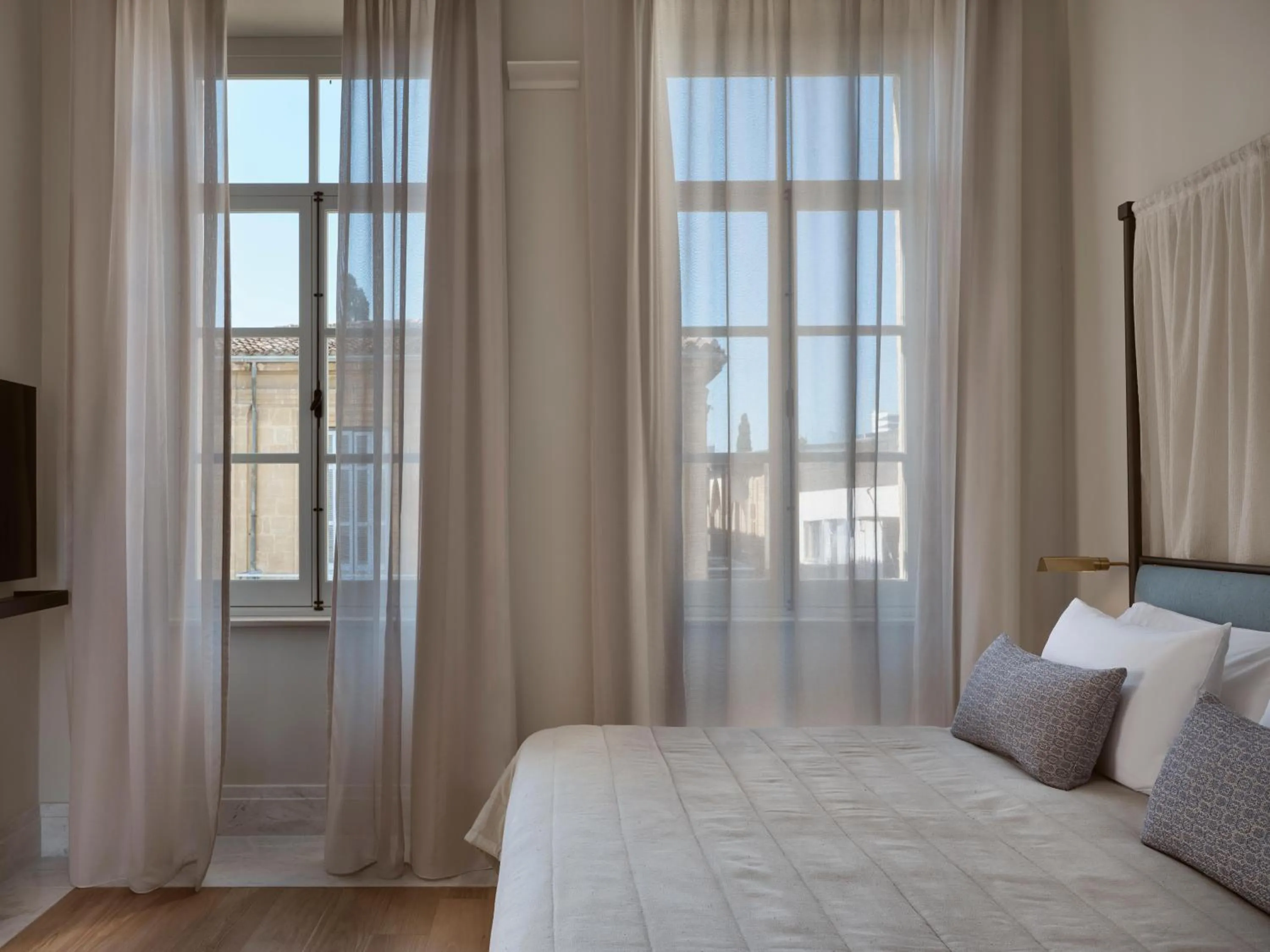 Photo of the whole room, Bed in Amyth of Nicosia