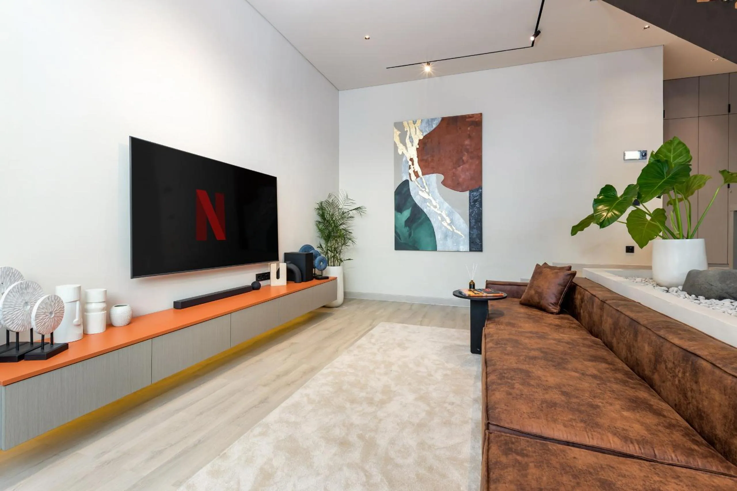 TV and multimedia in Alex Villas Complex N5