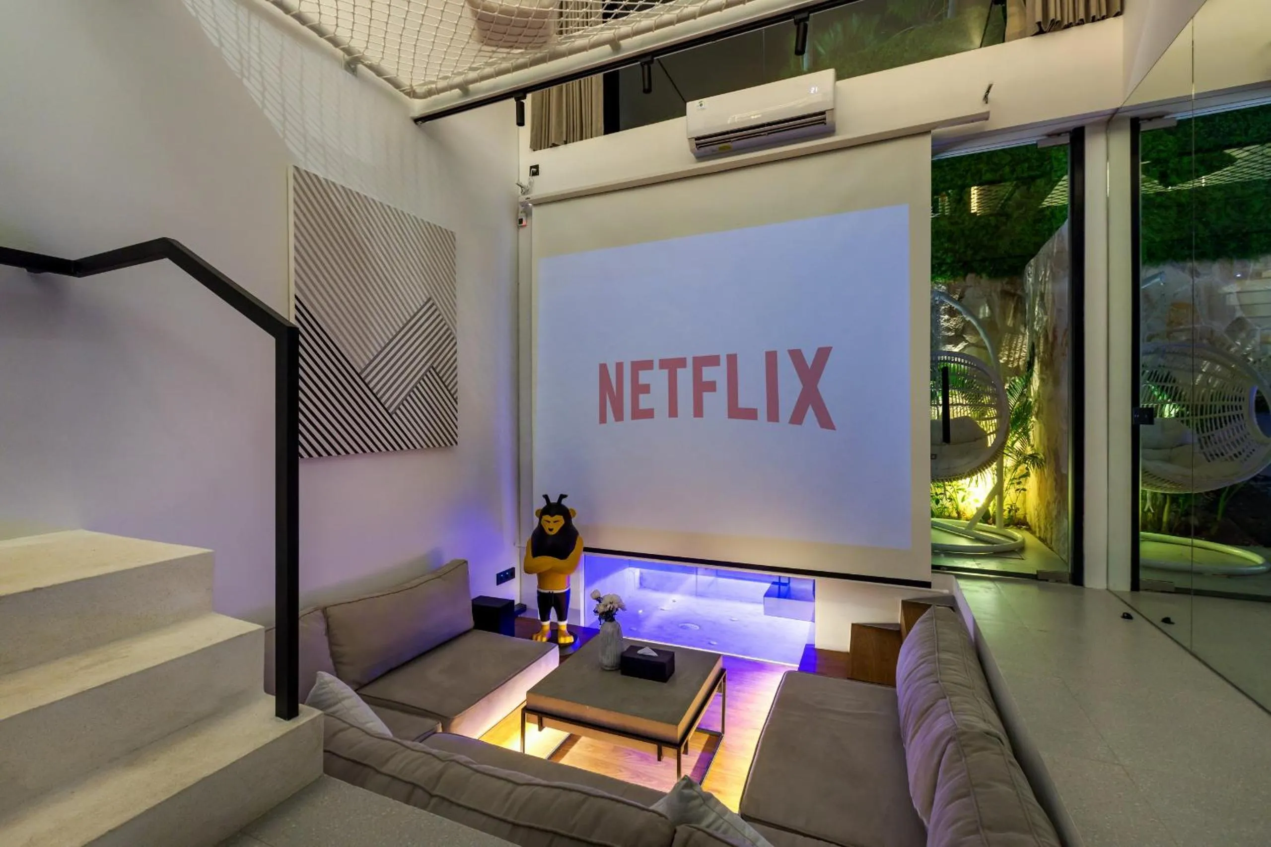 TV and multimedia in Alex Villas Complex N5