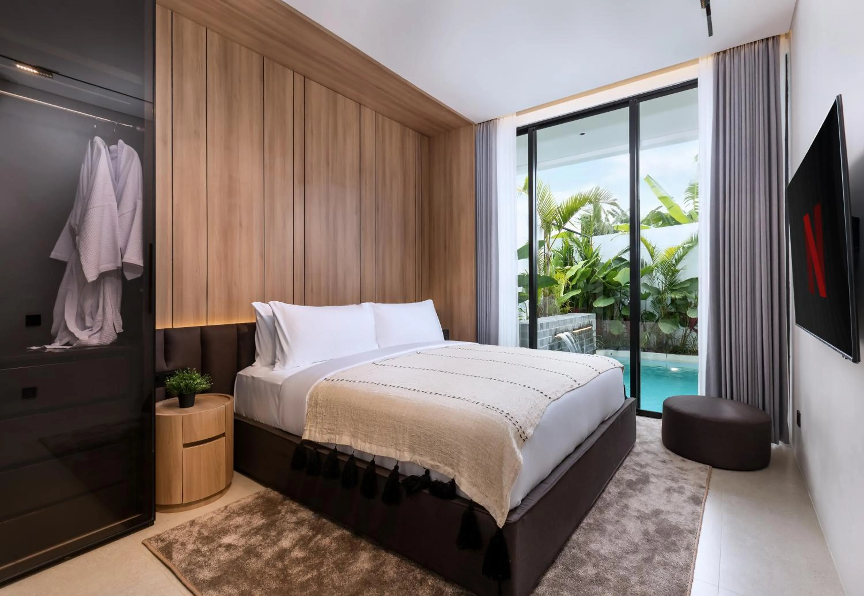Bed in Alex Villas Complex N5
