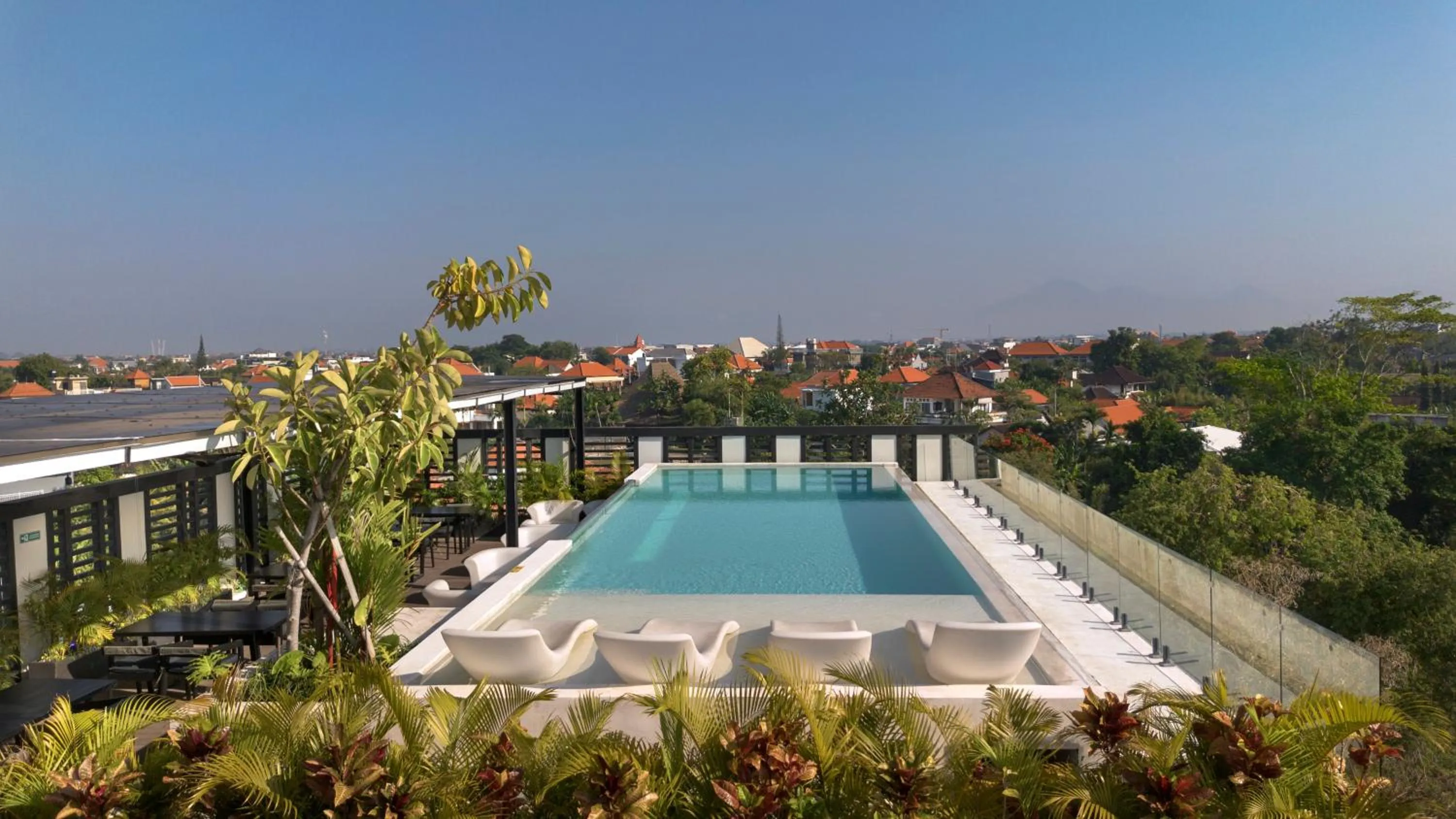 Swimming pool in Alex Villas Complex N5