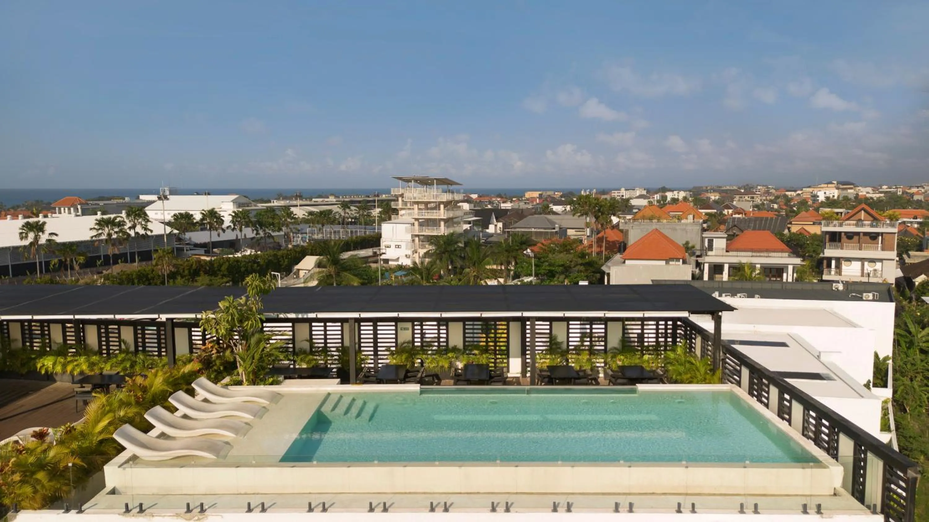 Swimming pool in Alex Villas Complex N5