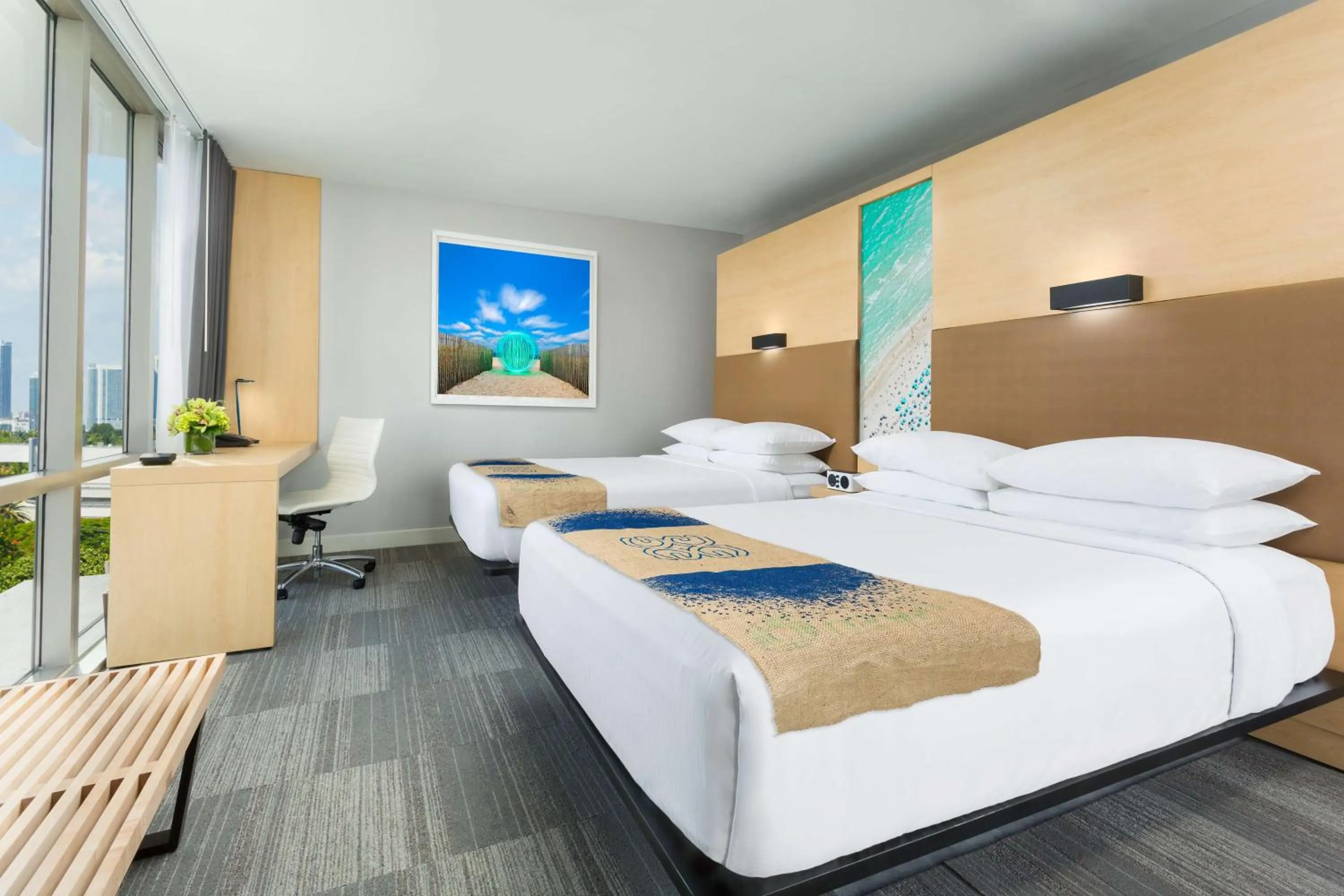 Bedroom, Bed in The Gates Hotel South Beach