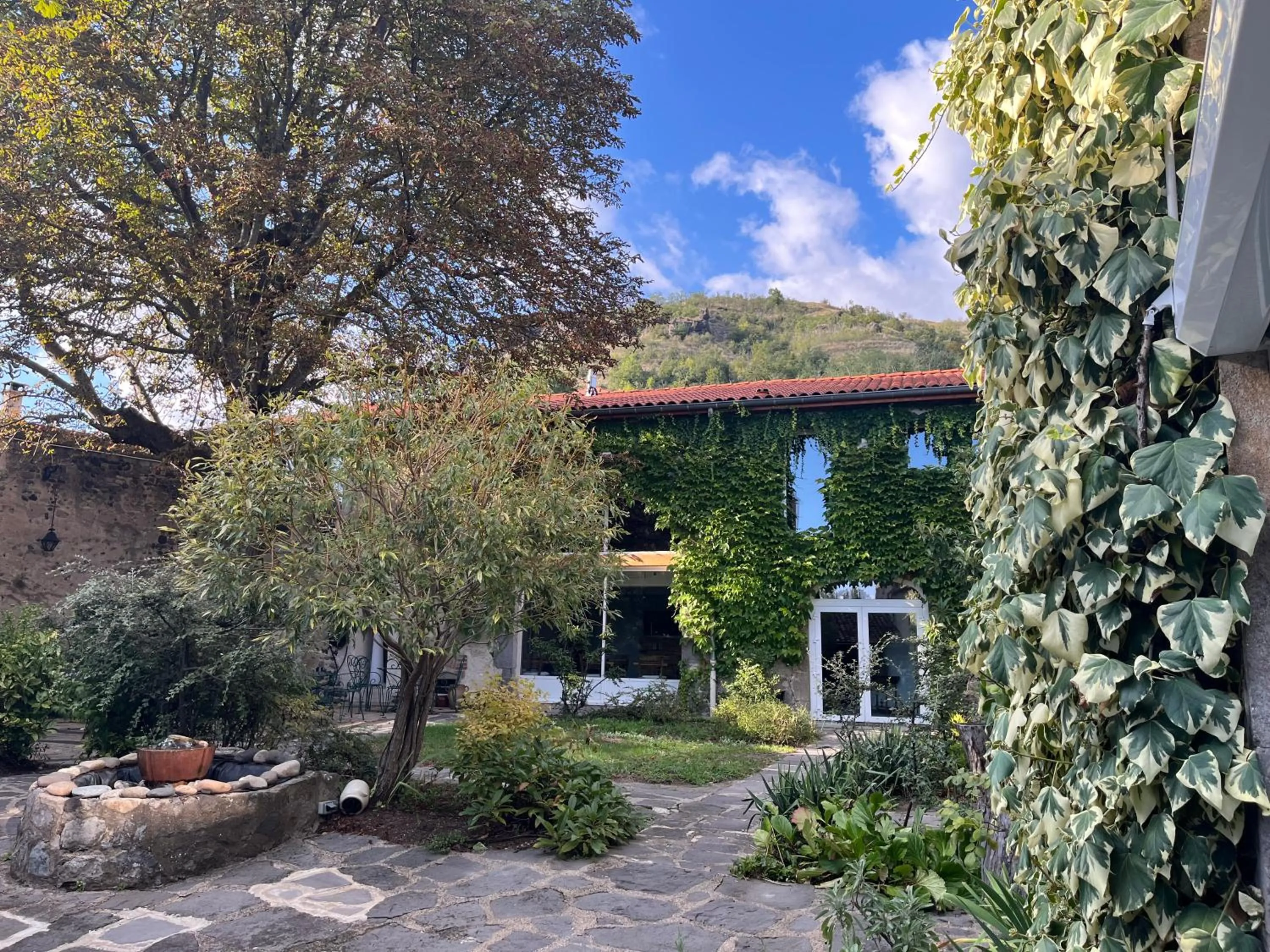 Property building in la Cour Carrée