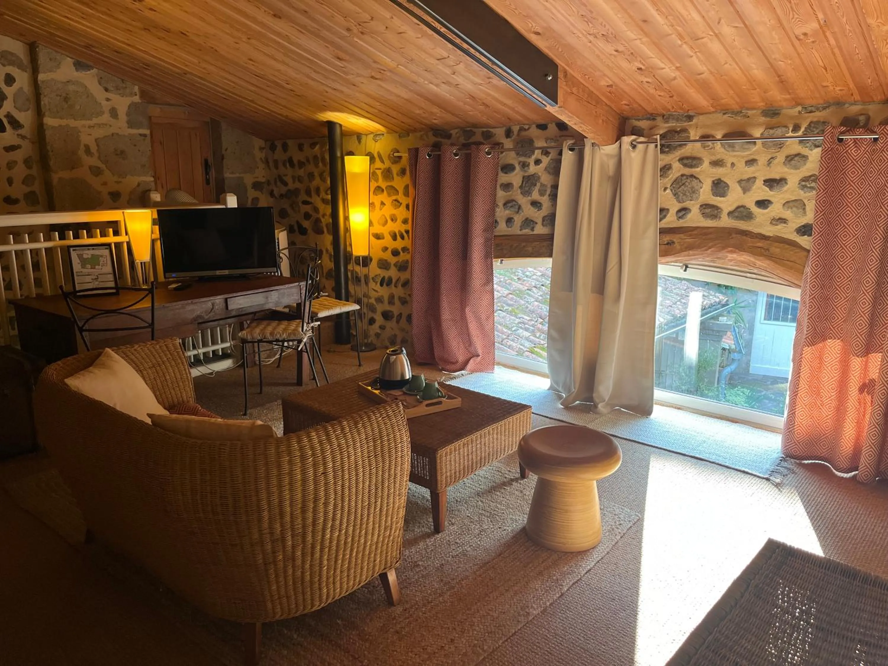 Seating area in la Cour Carrée