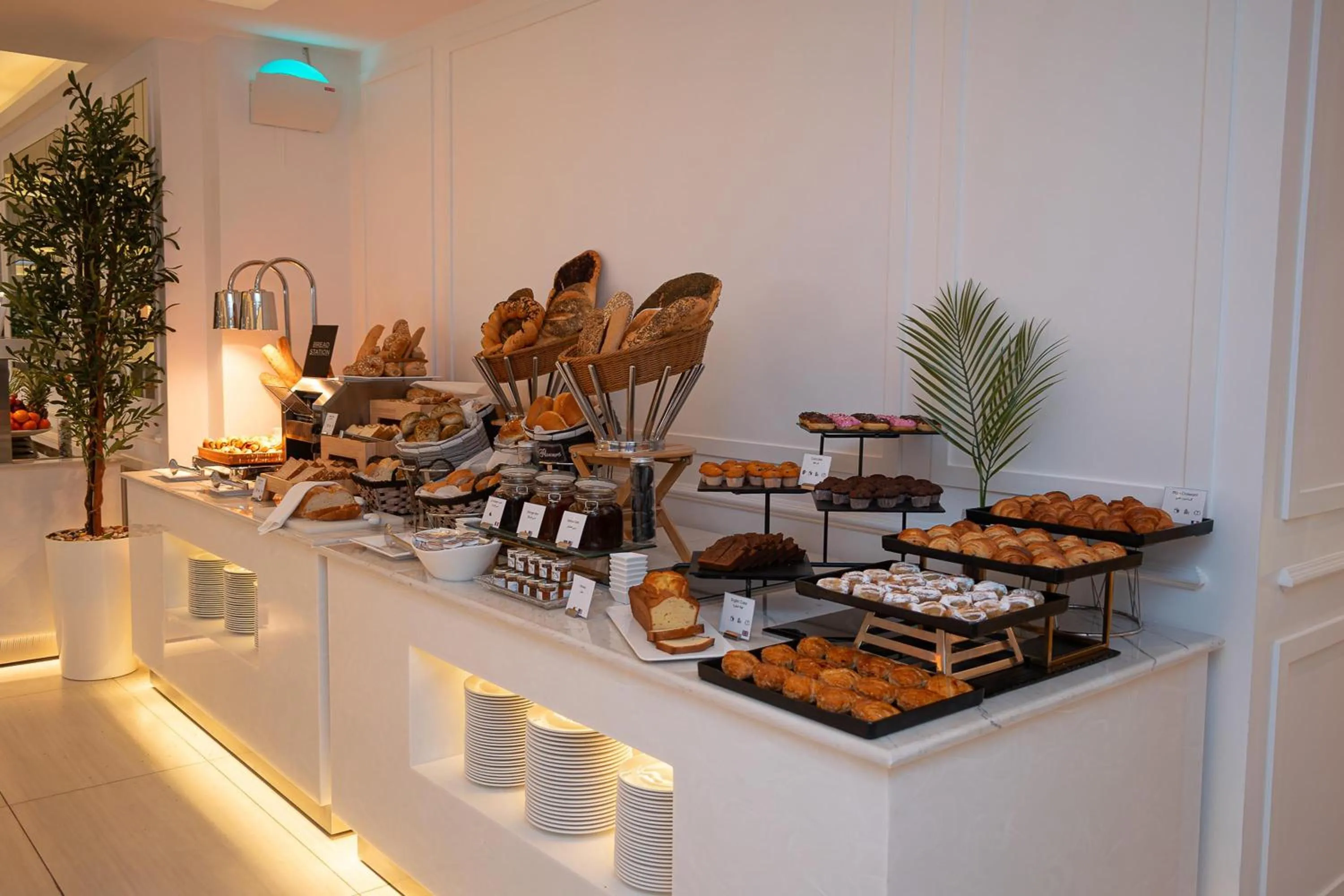 Breakfast in Best Western Plus Jeddah Hotel Madinah Road