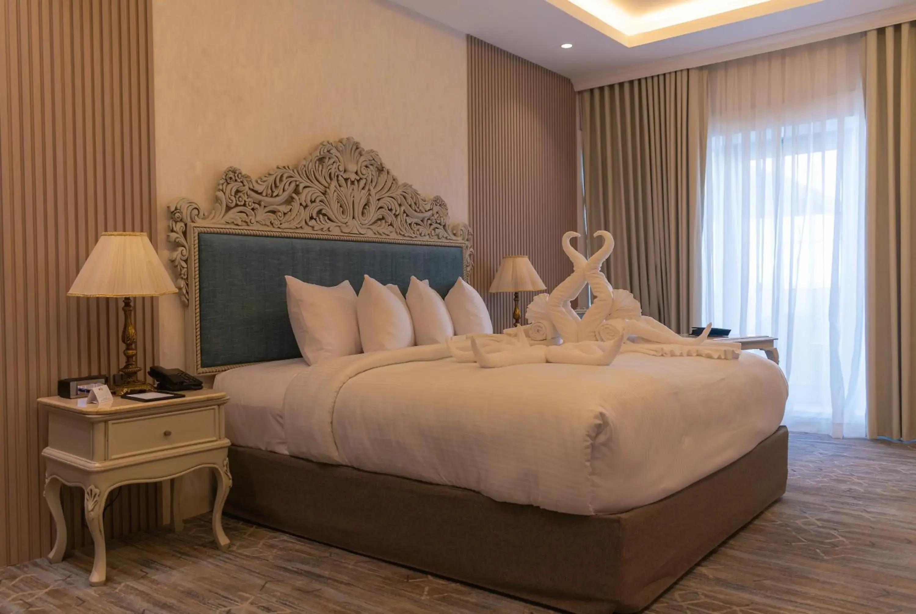 Bedroom, Bed in Best Western Plus Jeddah Hotel Madinah Road Bedroom, Bed in Best Western Plus Jeddah Hotel Madinah Road