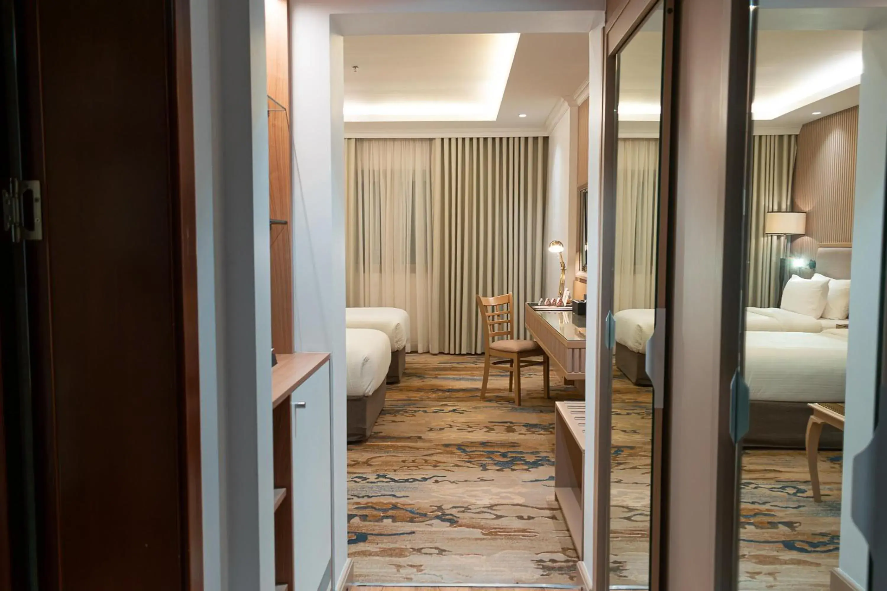 Bedroom, Bed in Best Western Plus Jeddah Hotel Madinah Road Bedroom, Bed in Best Western Plus Jeddah Hotel Madinah Road