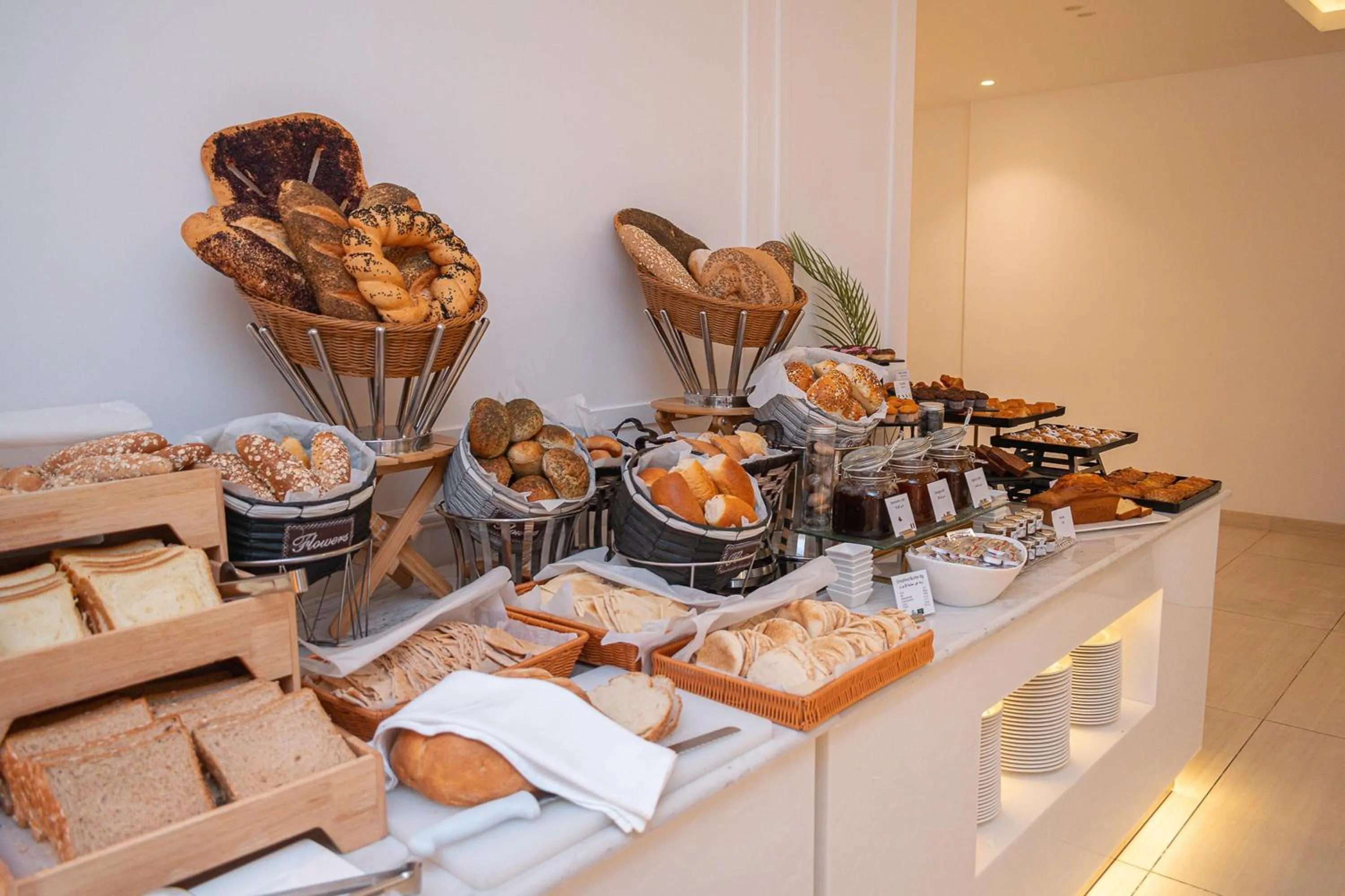 Breakfast in Best Western Plus Jeddah Hotel Madinah Road