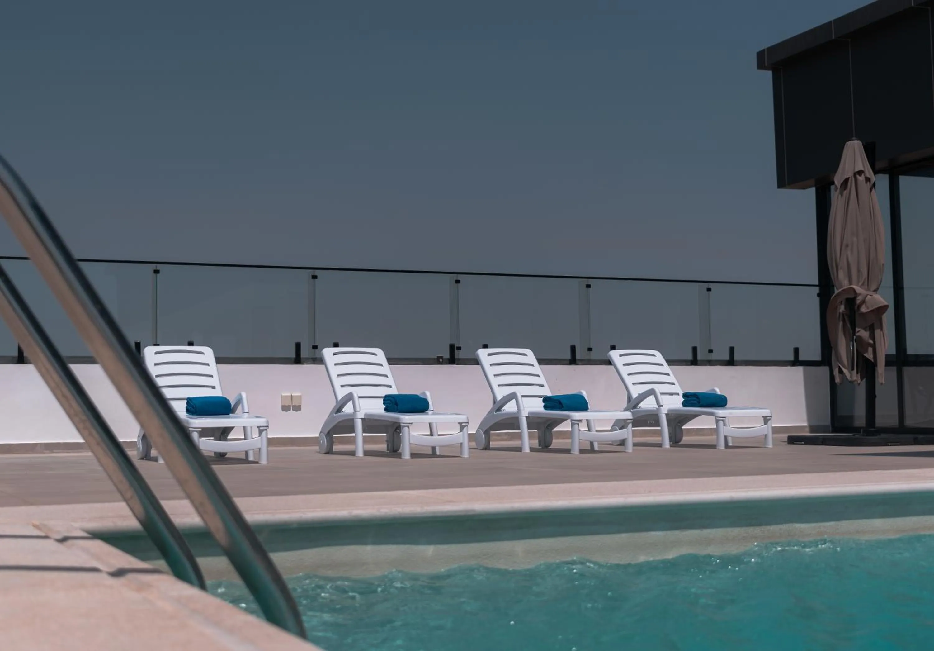 Property building in Best Western Plus Jeddah Hotel Madinah Road