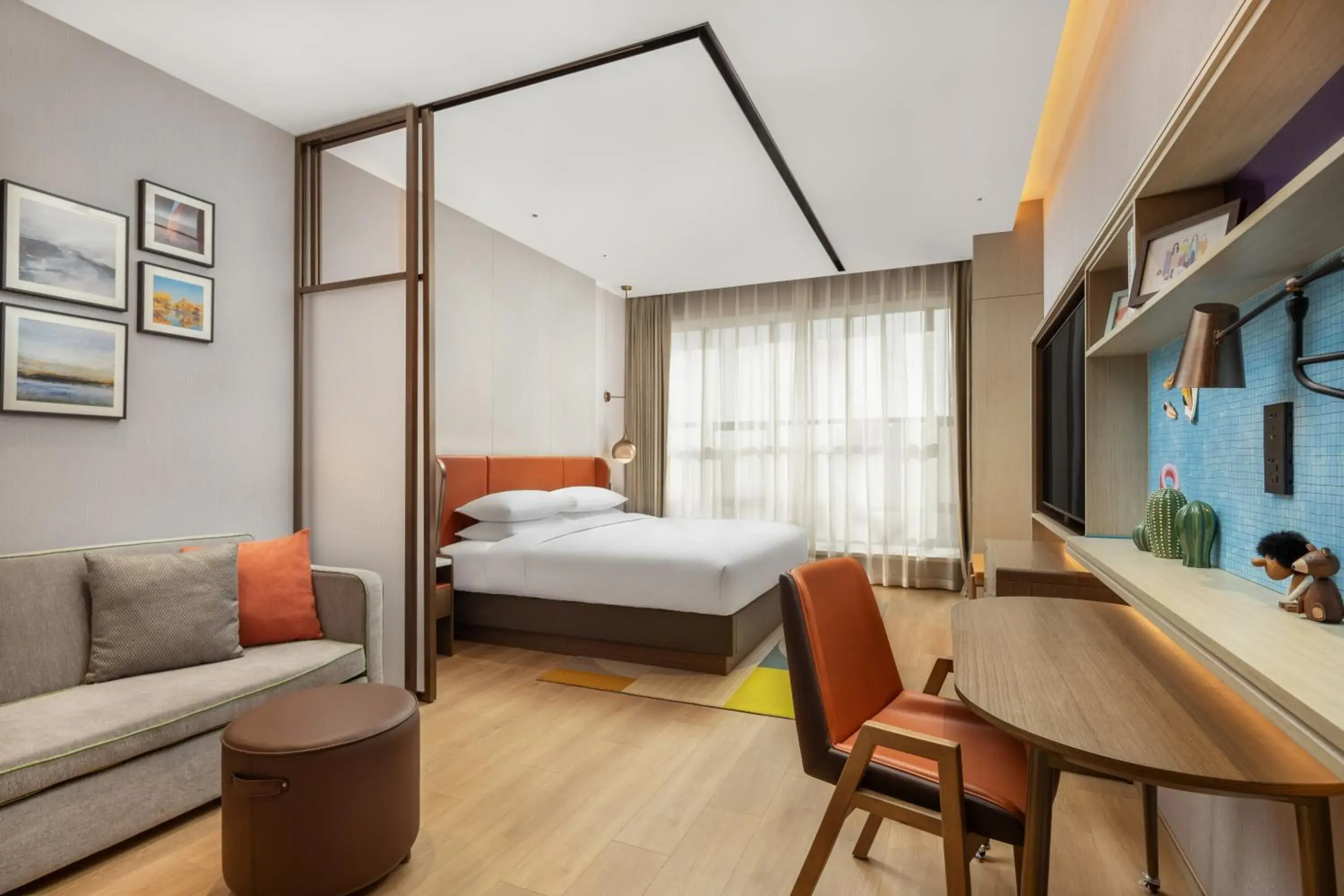 Photo of the whole room in Home2 by Hilton Xinjiang Kuche Photo of the whole room in Home2 by Hilton Xinjiang Kuche