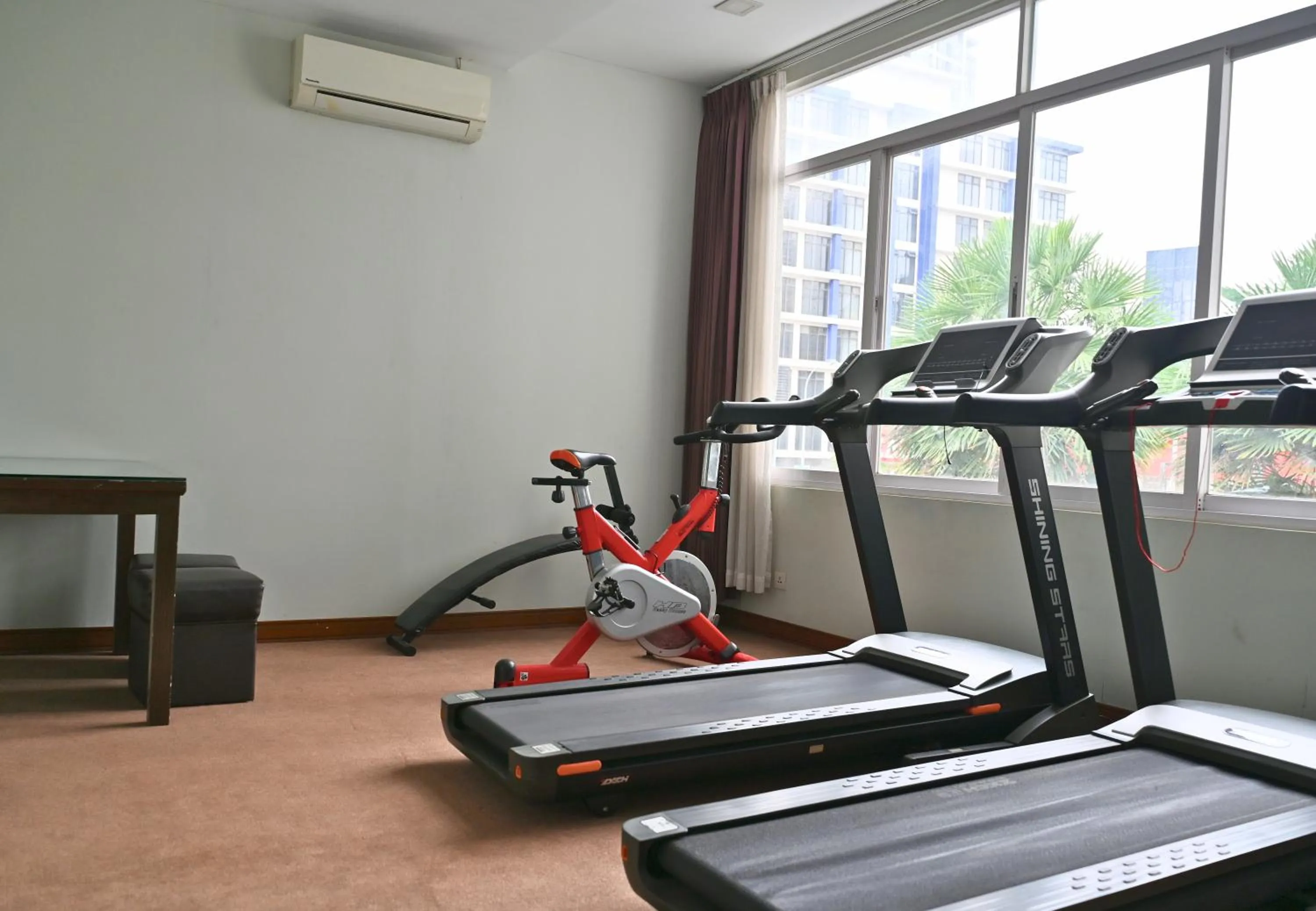 Fitness centre/facilities in Anik Boutique Hotel & Spa on Norodom Blvd