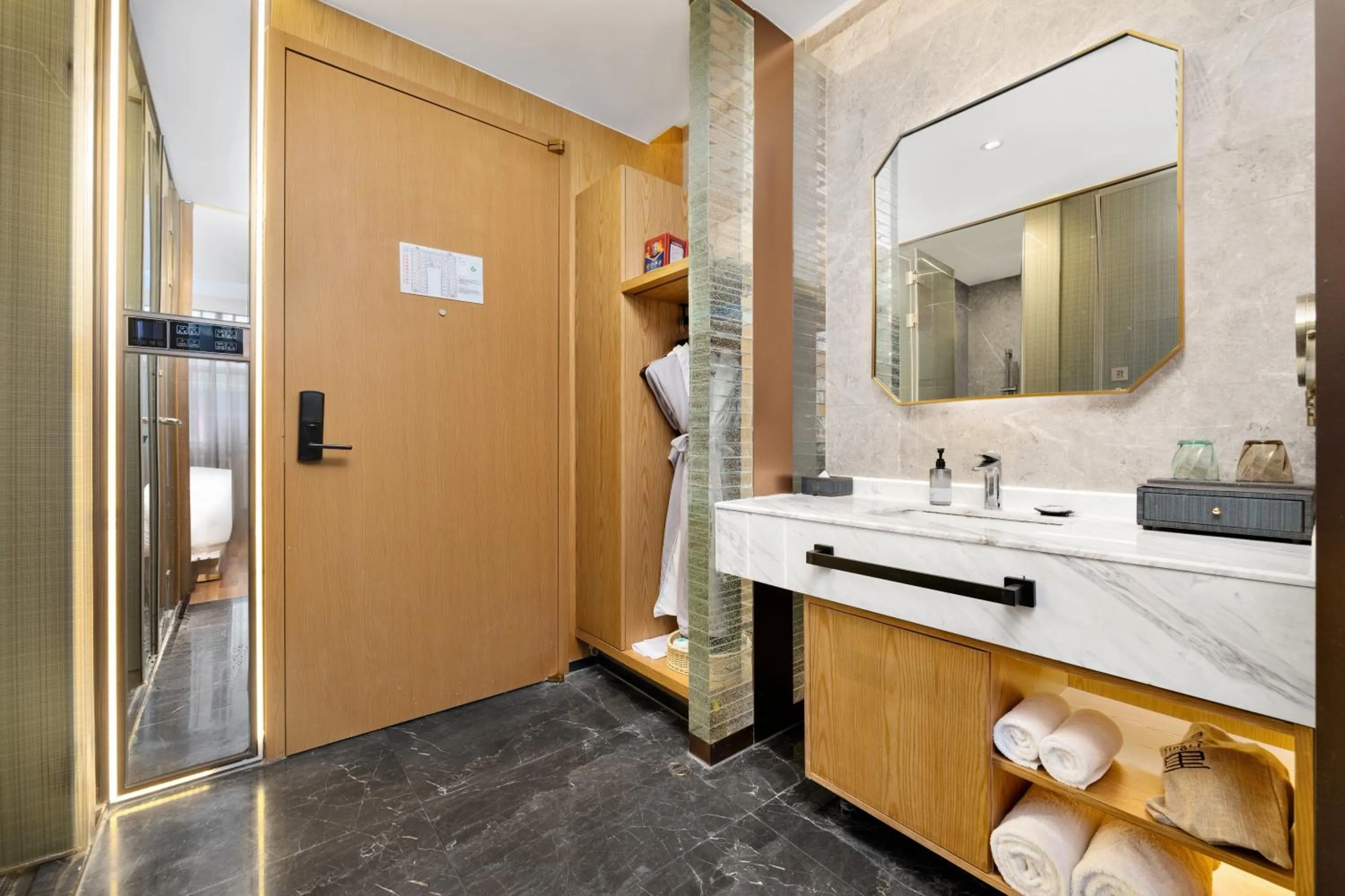 Photo of the whole room in Jingli Hotel - Beijing New National Exhibition Capital Airport