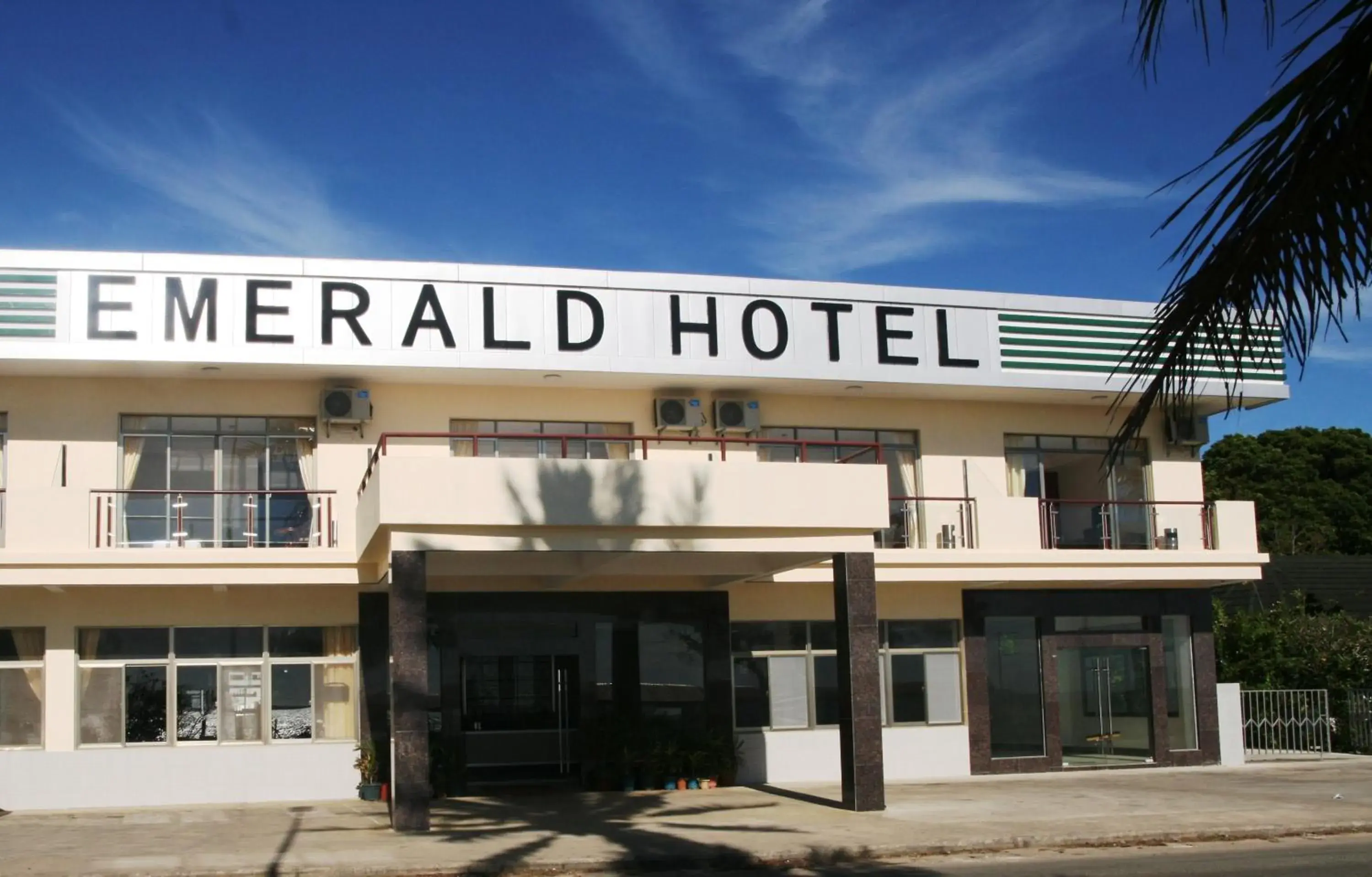Facade/entrance in Emerald Hotel & Restaurant Facade/entrance in Emerald Hotel & Restaurant