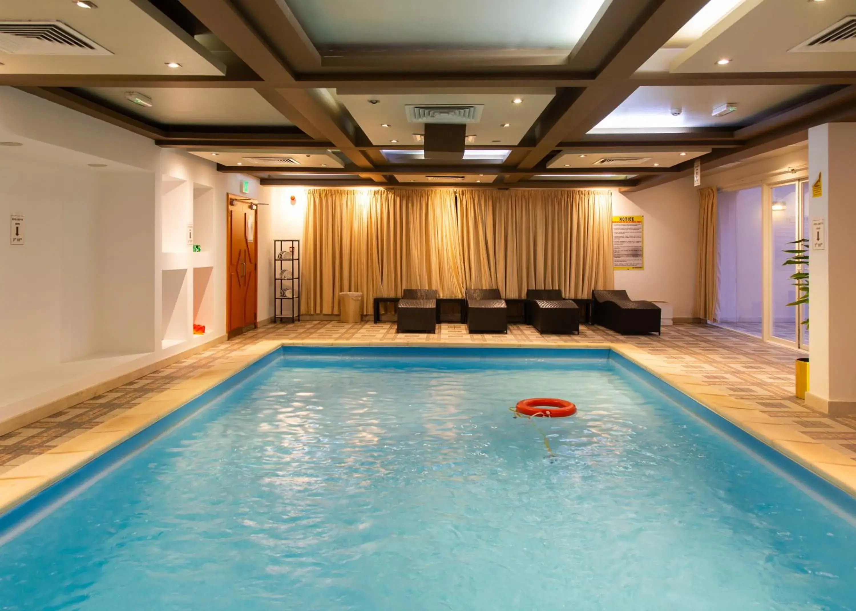 Pool view in Al Liwan Residence Pool view in Al Liwan Residence