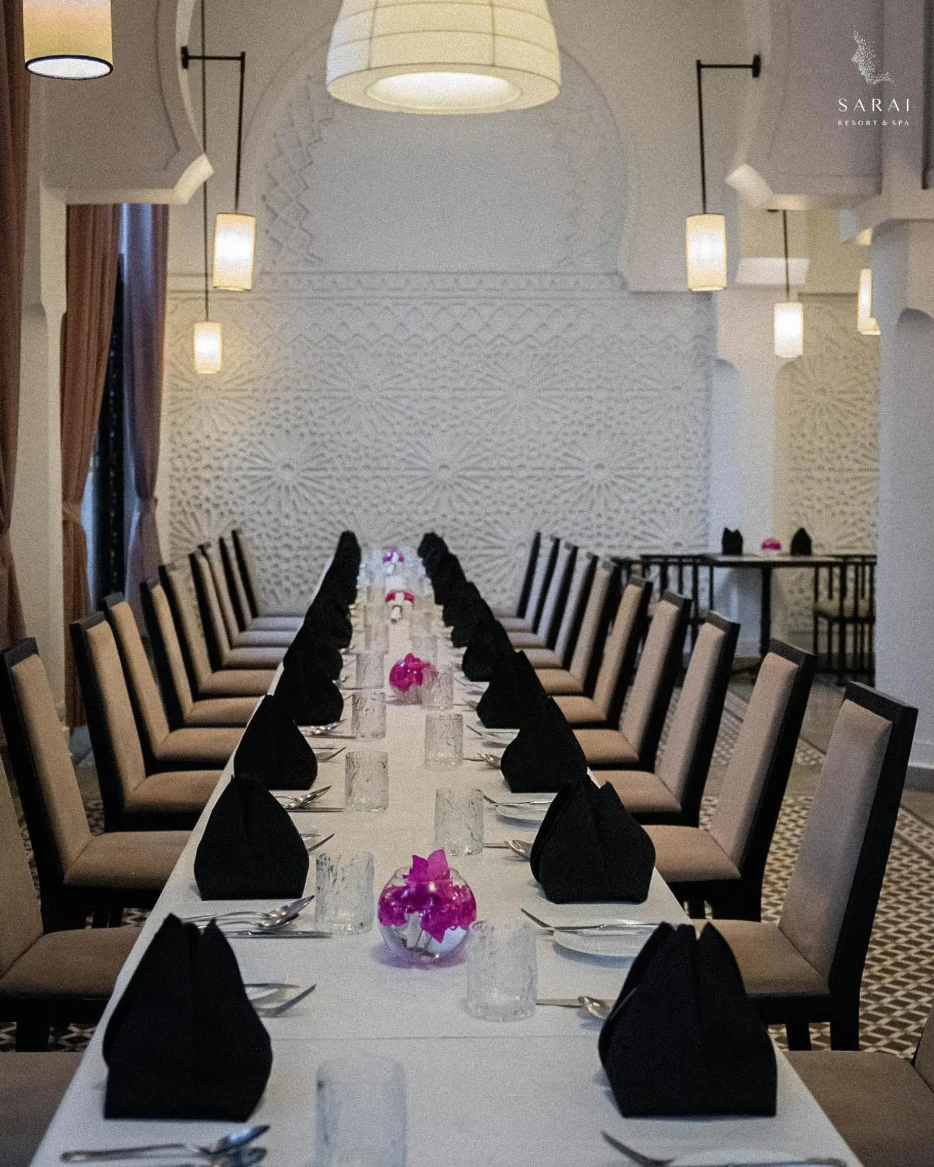 Restaurant/places to eat in Sarai and Wander Resort Restaurant/places to eat in Sarai and Wander Resort