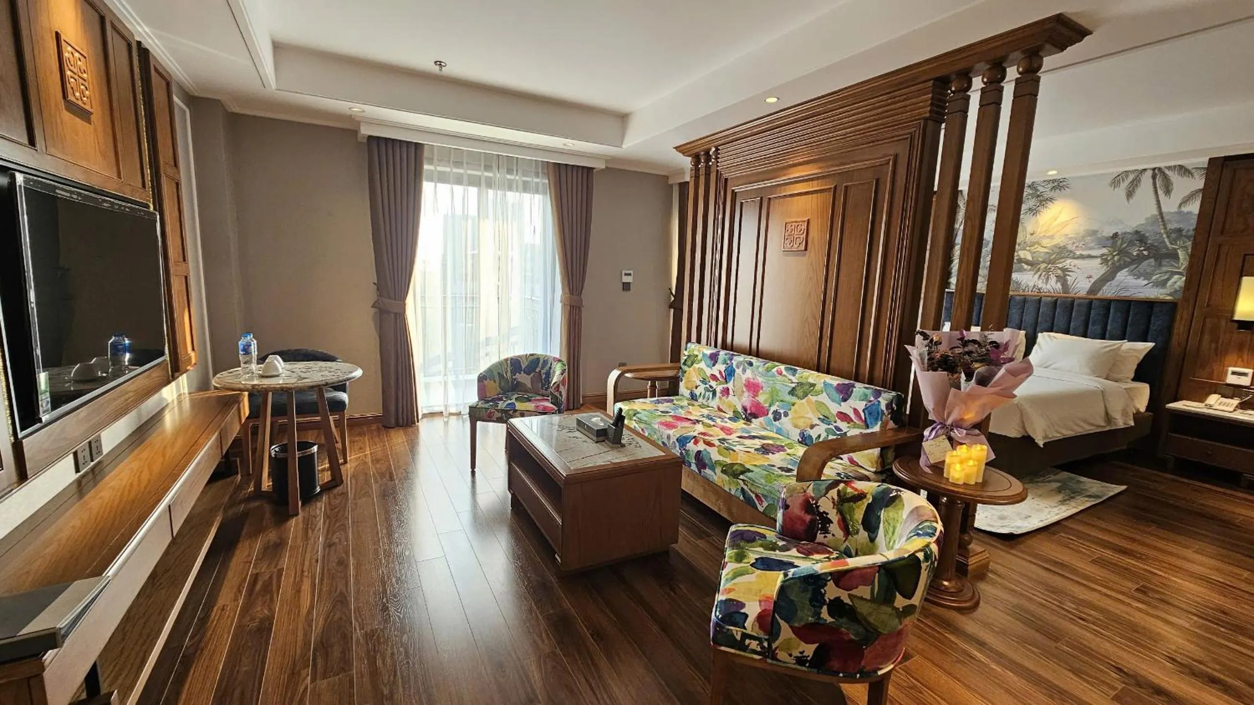 Evening entertainment in Royal Phoenix Hotel Bac Ninh