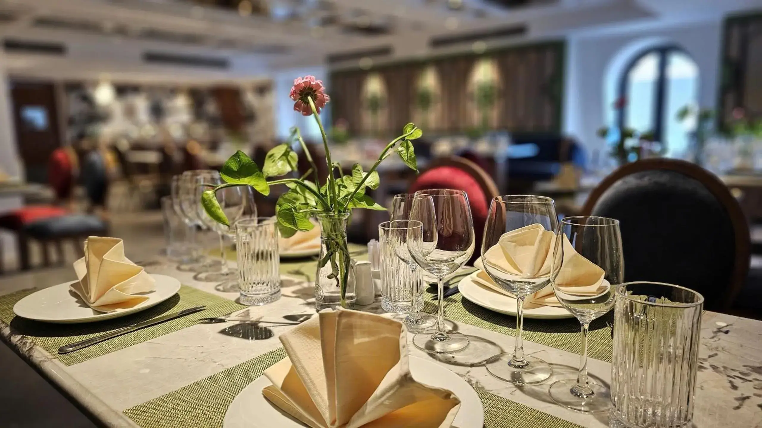 Restaurant/places to eat in Royal Phoenix Hotel Bac Ninh Restaurant/places to eat in Royal Phoenix Hotel Bac Ninh