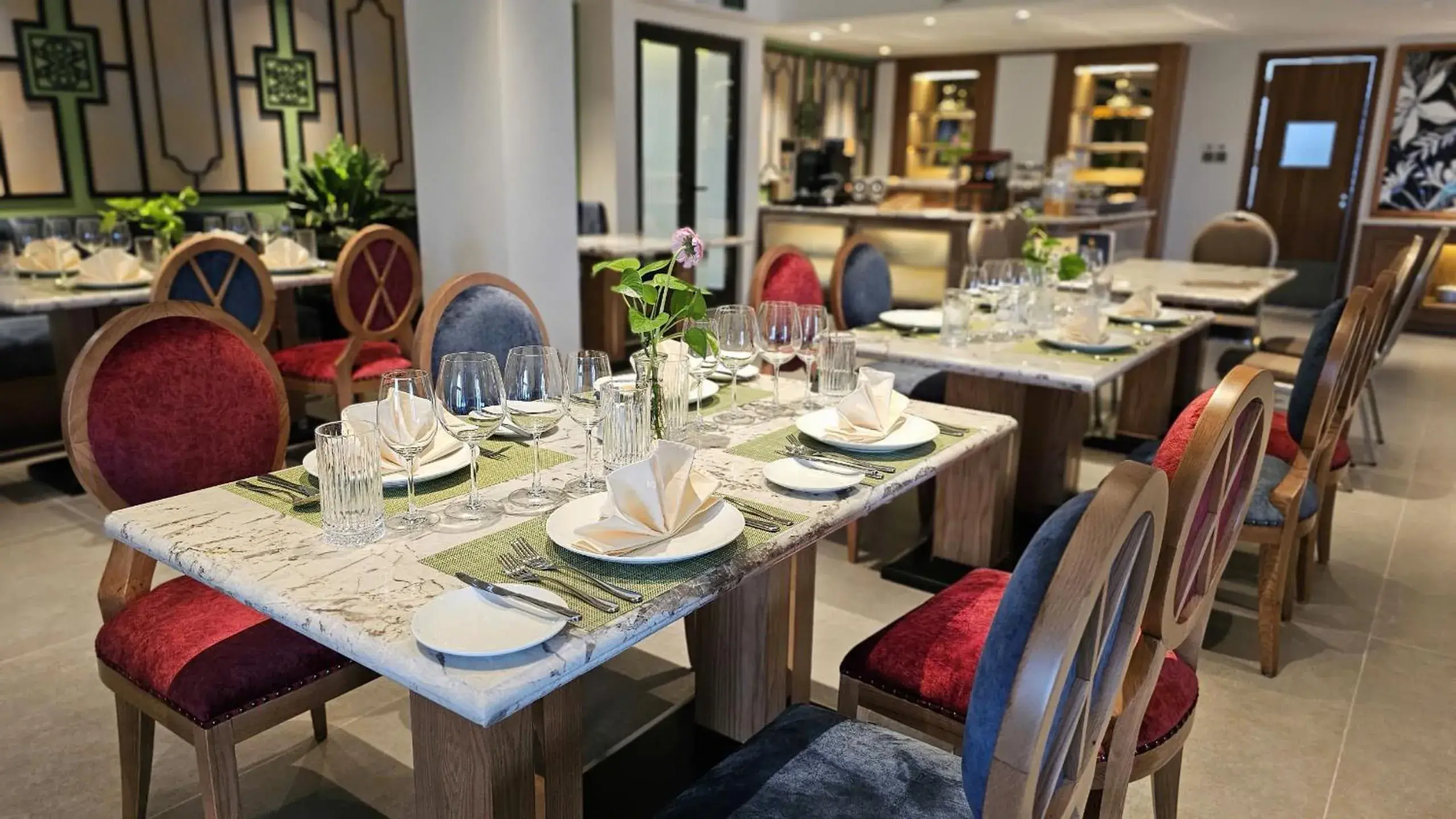 Restaurant/places to eat in Royal Phoenix Hotel Bac Ninh Restaurant/places to eat in Royal Phoenix Hotel Bac Ninh