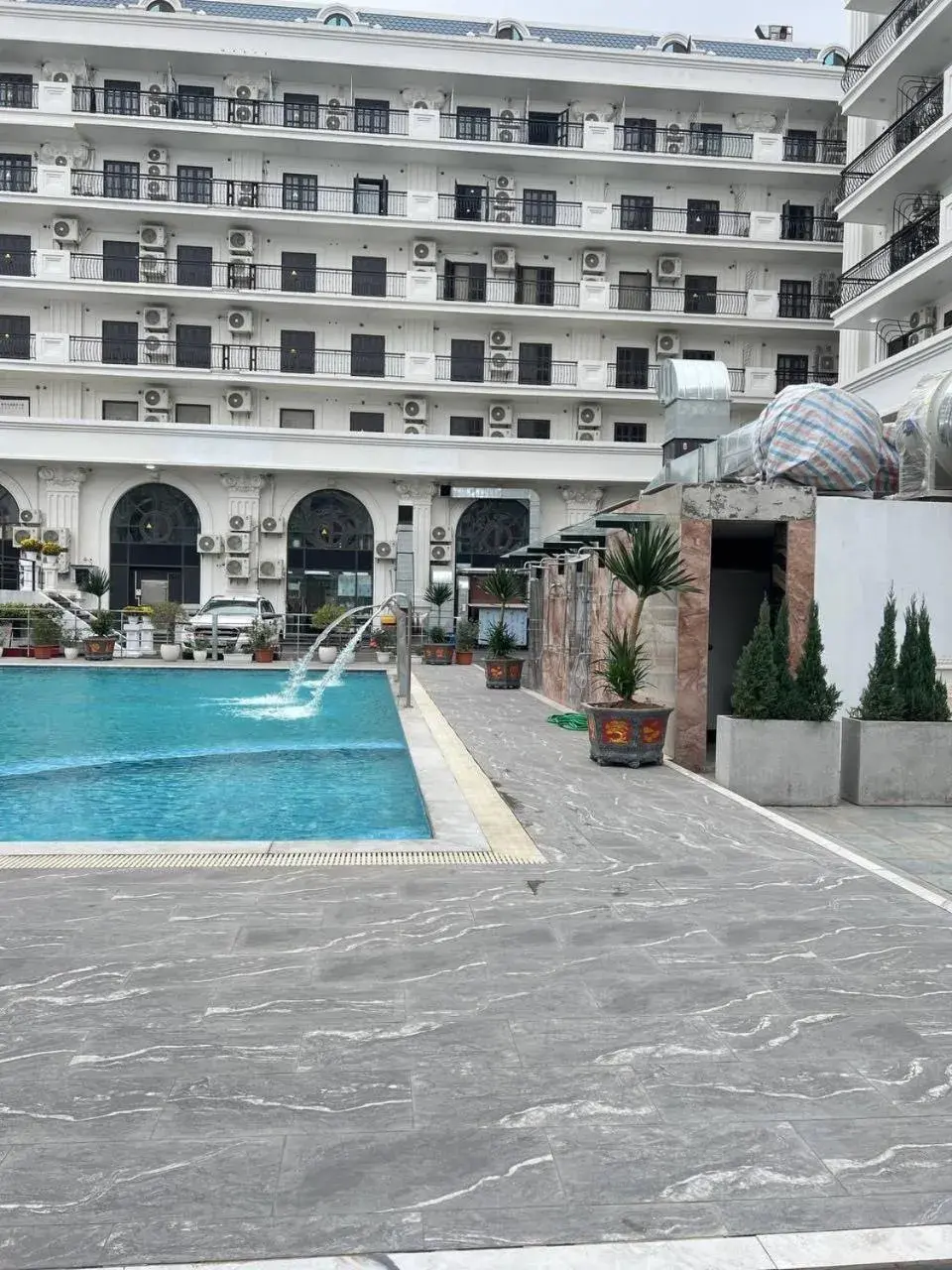 Swimming pool in Royal Phoenix Hotel Bac Ninh Swimming pool in Royal Phoenix Hotel Bac Ninh