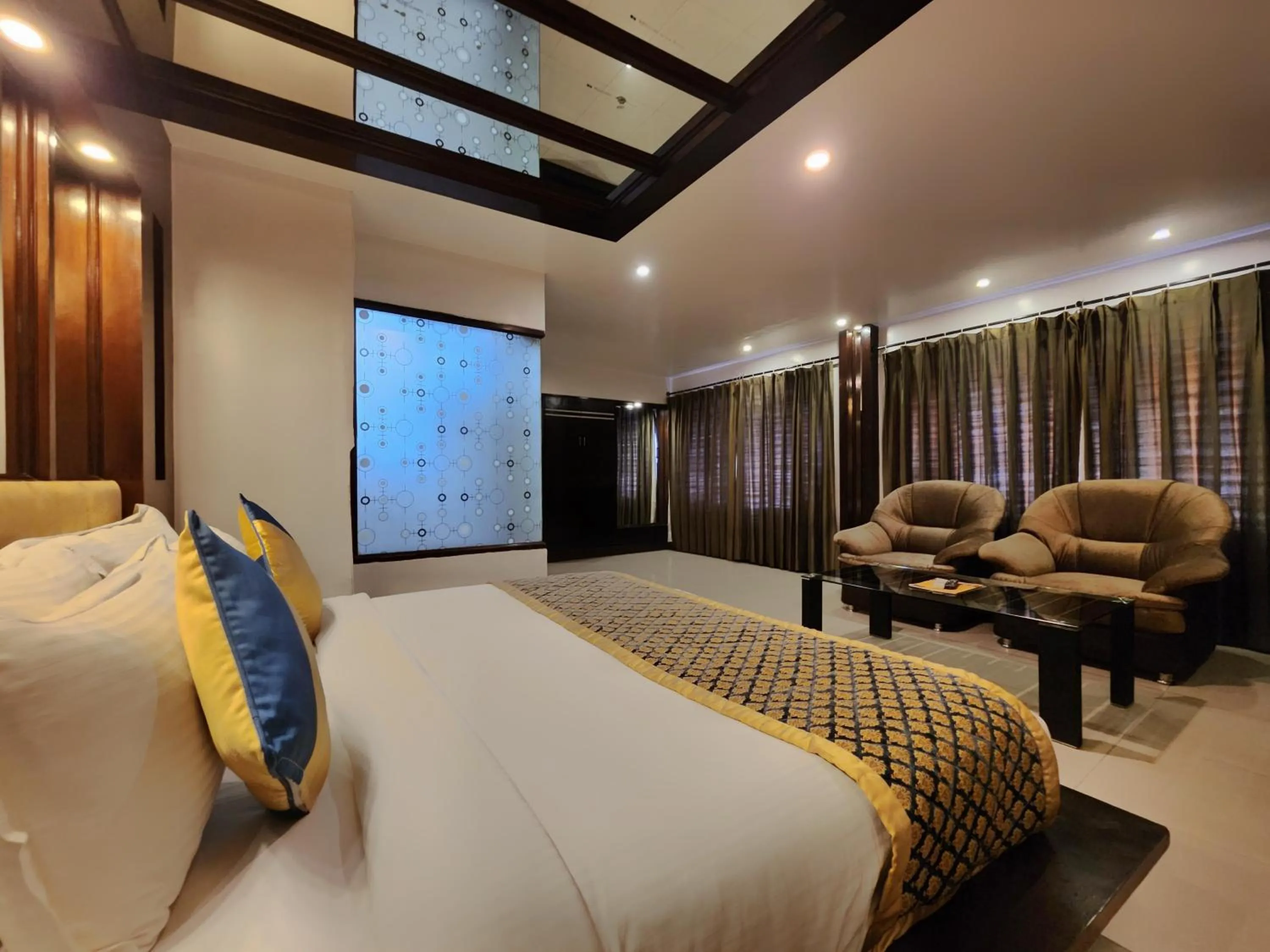 Bed in Hotel Surya Shimla