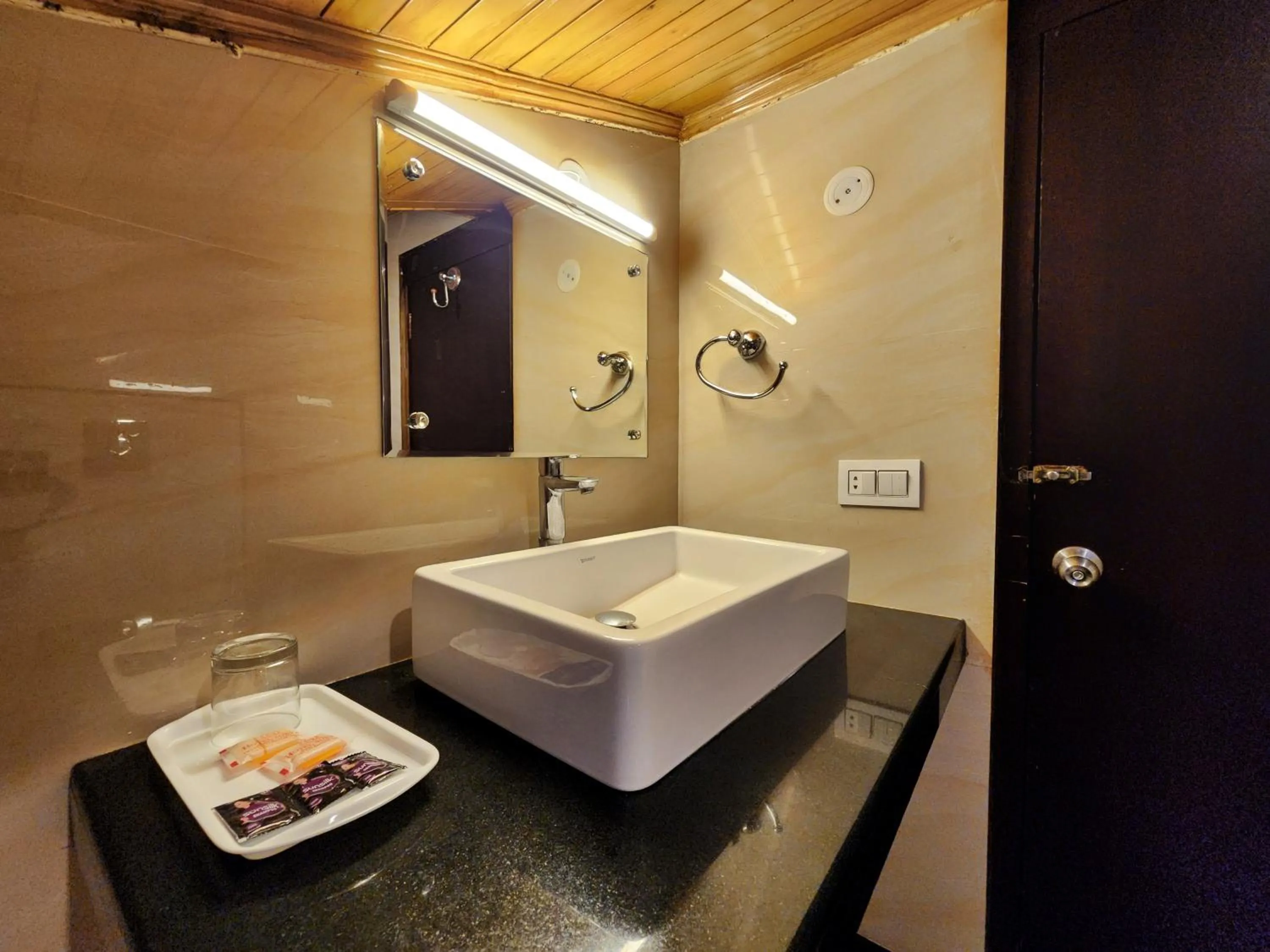 Bathroom in Hotel Surya Shimla