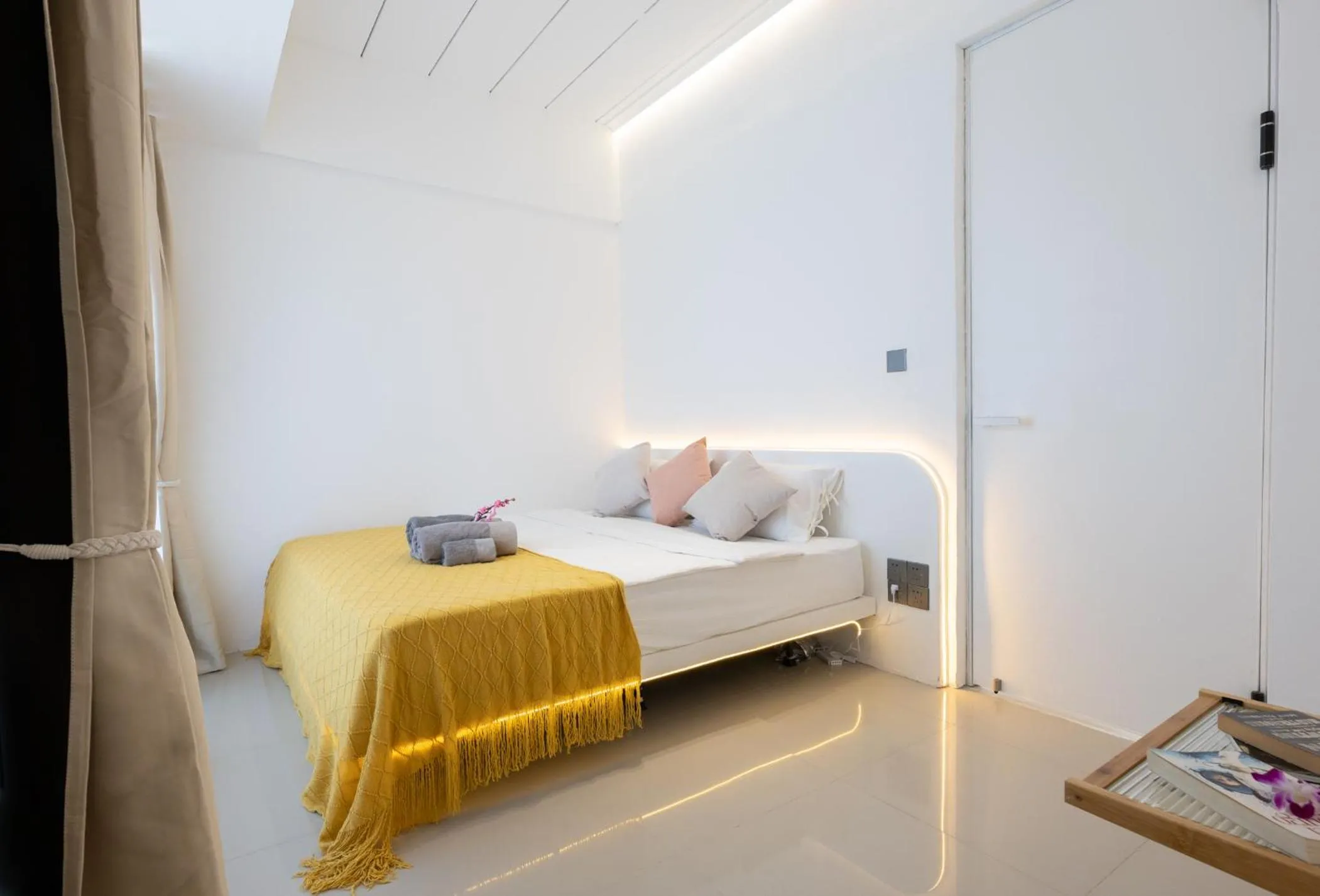 Bed in Ratchada Retreat Boutique Suites