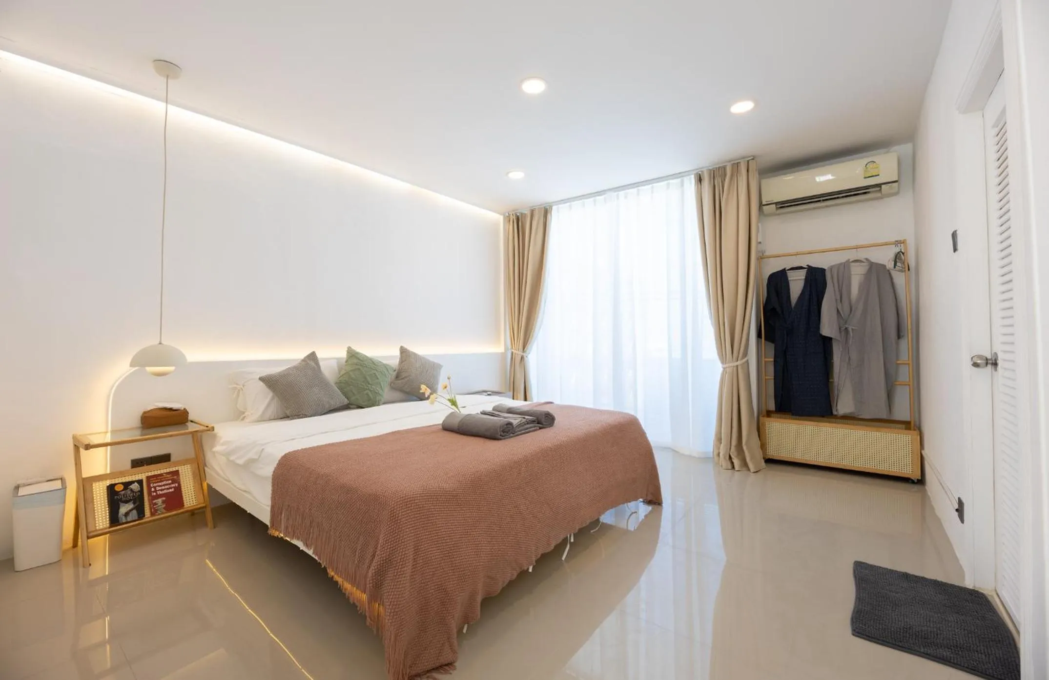 Bed in Ratchada Retreat Boutique Suites