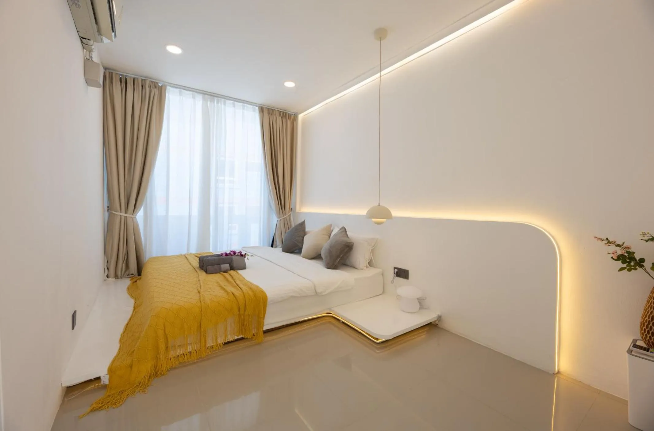Bed in Ratchada Retreat Boutique Suites