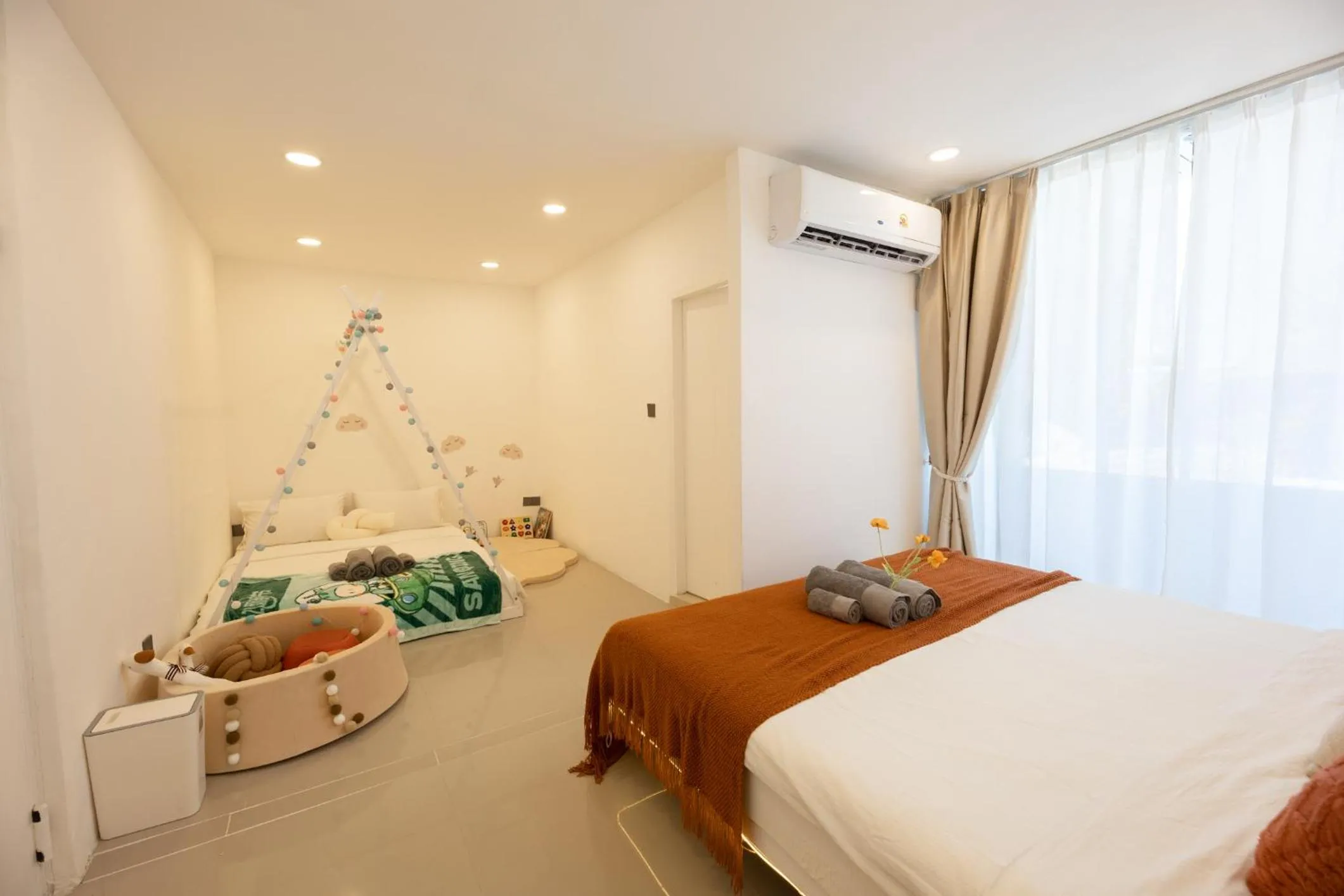 Bed in Ratchada Retreat Boutique Suites