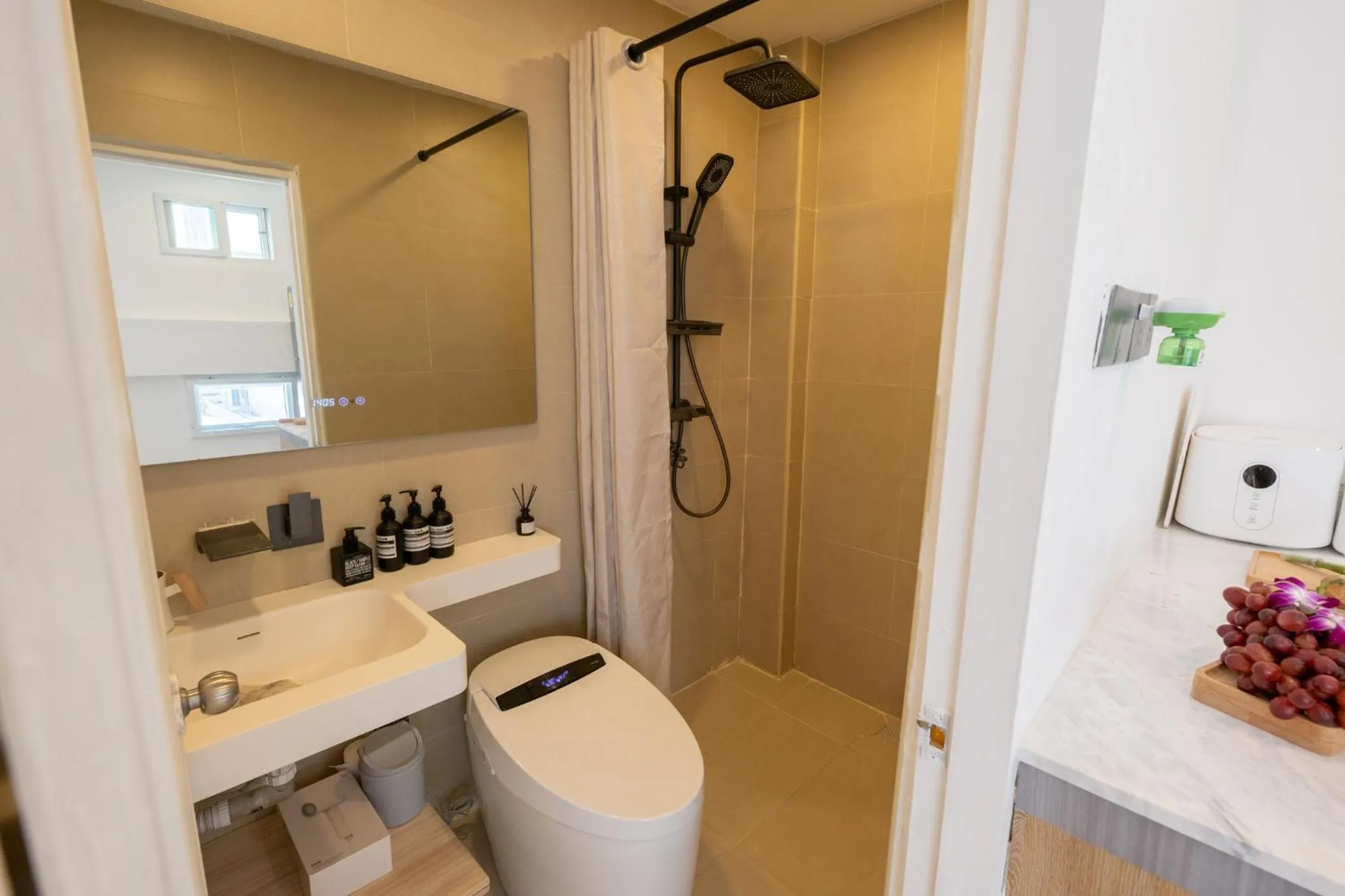 Ratchada Retreat Boutique Suites