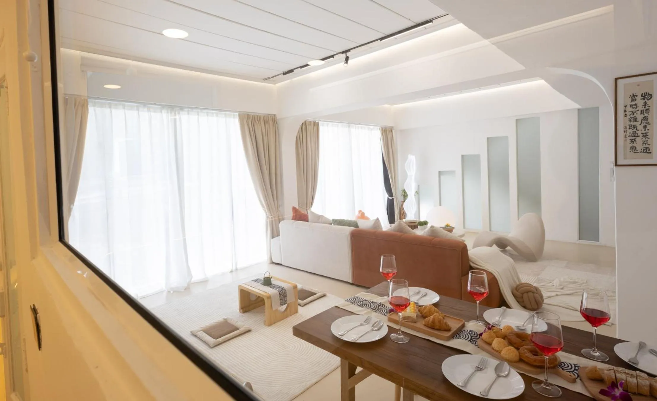 Ratchada Retreat Boutique Suites