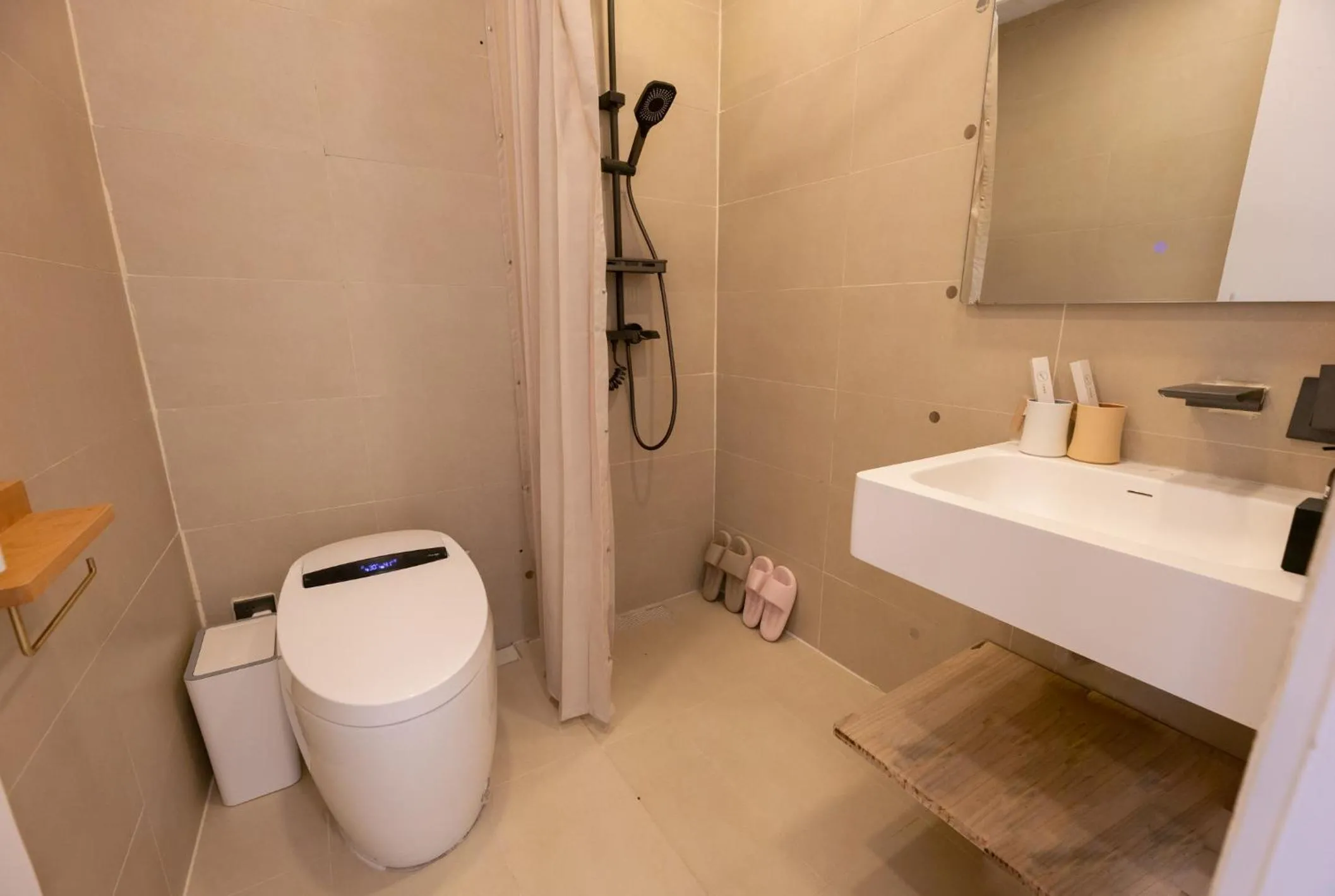 Ratchada Retreat Boutique Suites