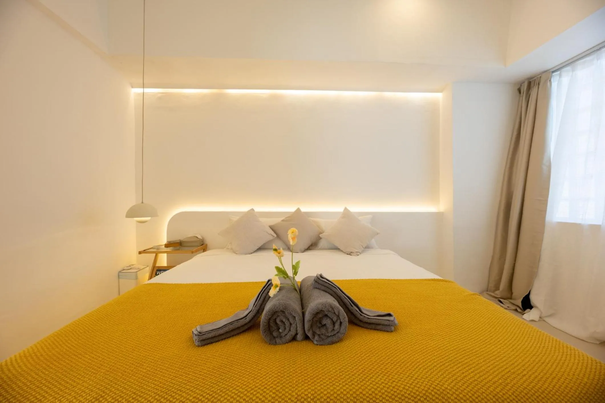 Bedroom, Bed in Ratchada Retreat Boutique Suites
