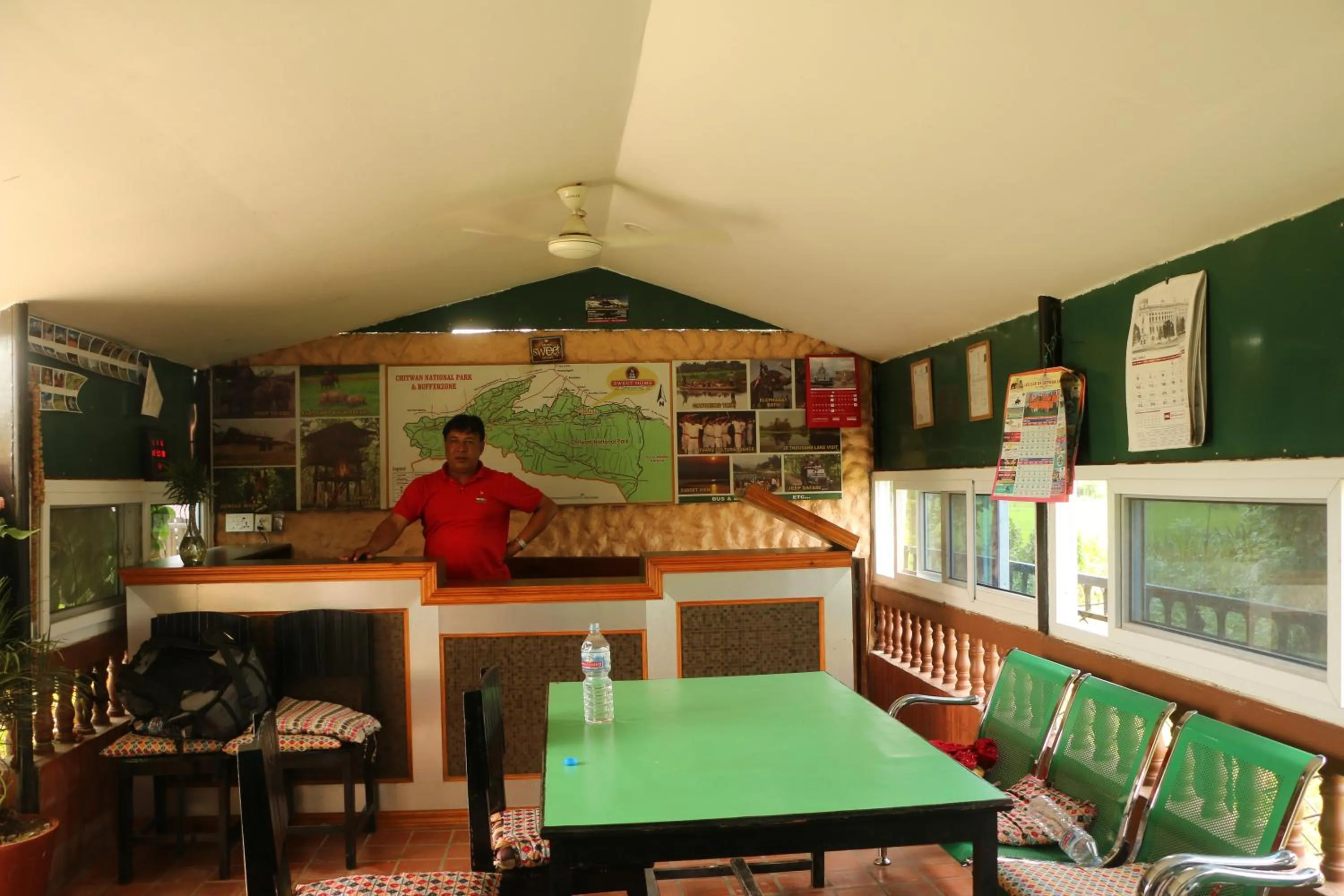 Seating area in Sweet Home