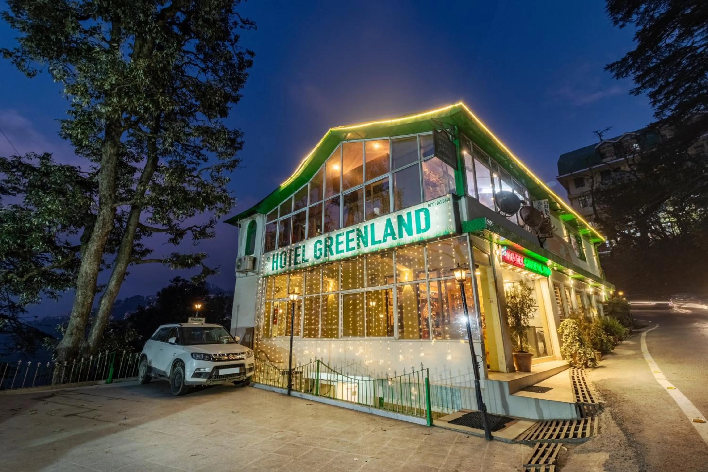 Facade/entrance in Treebo Greenland, Mall Road