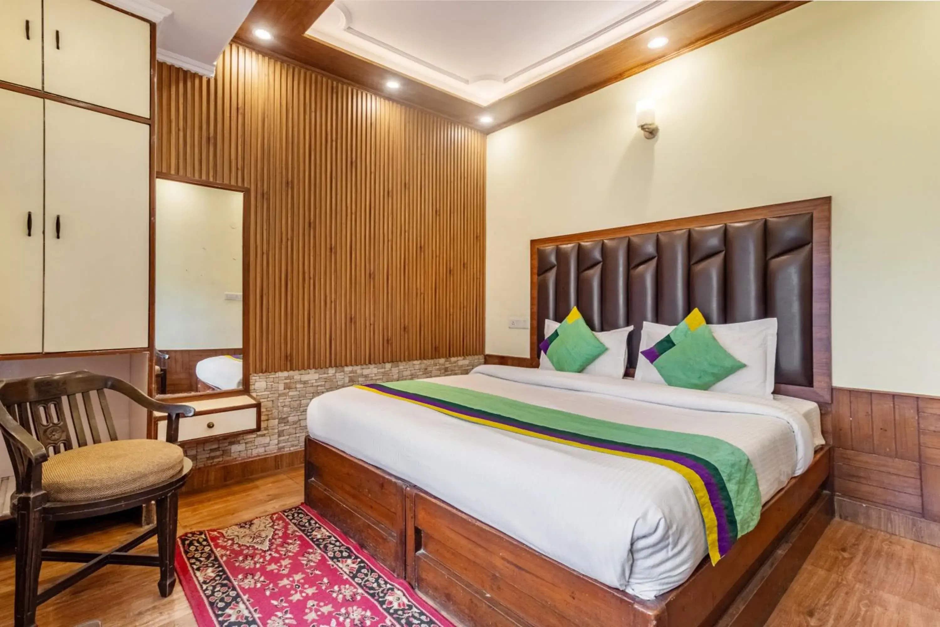 Standard Double Room - single occupancy in Treebo Greenland, Mall Road Standard Double Room - single occupancy in Treebo Greenland, Mall Road