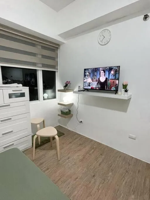 TV and multimedia in Cozy aesthetic stay near Alabang