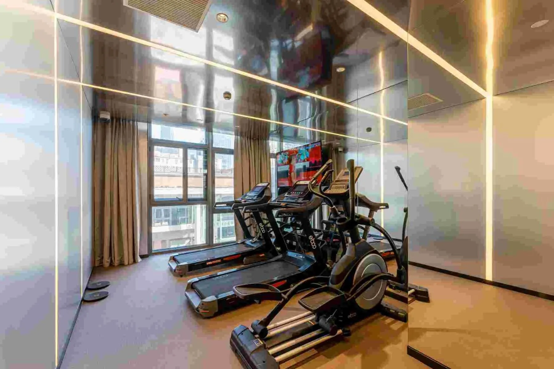 Fitness centre/facilities in Crystal Hotel Shanghai North Sichuan Road on the Bund