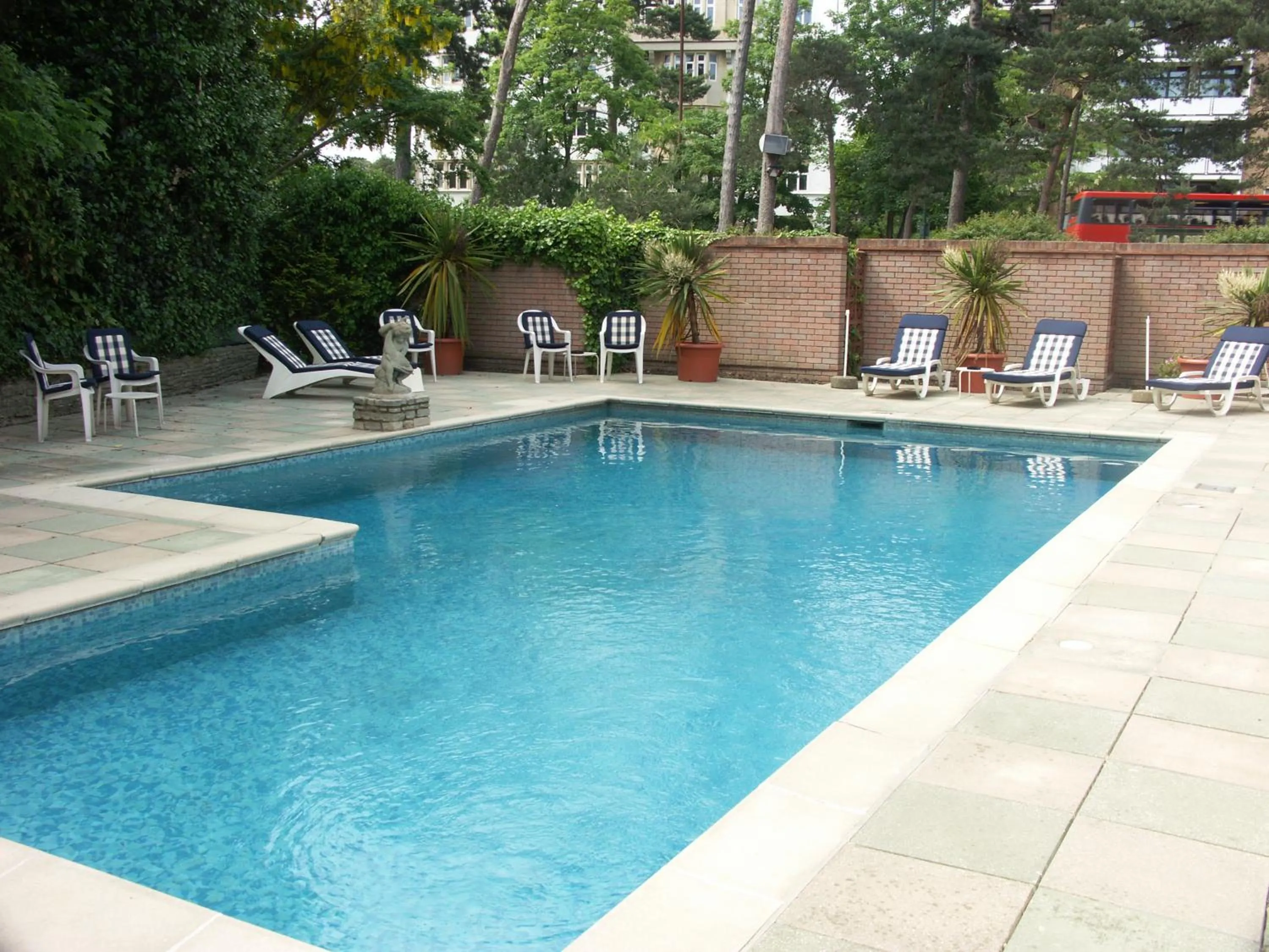 Swimming pool in Burley Court Hotel