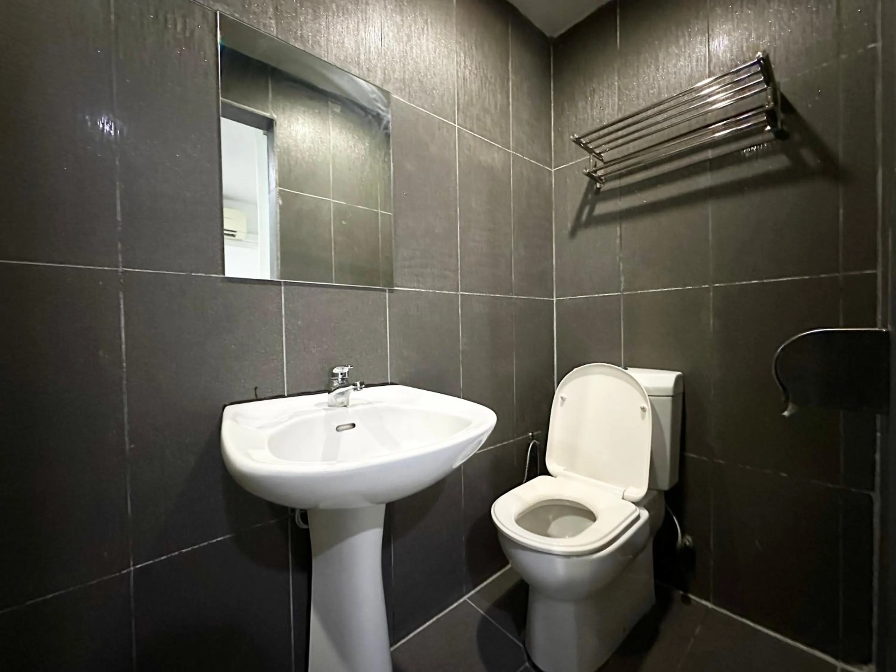 Shower in Park Hotel