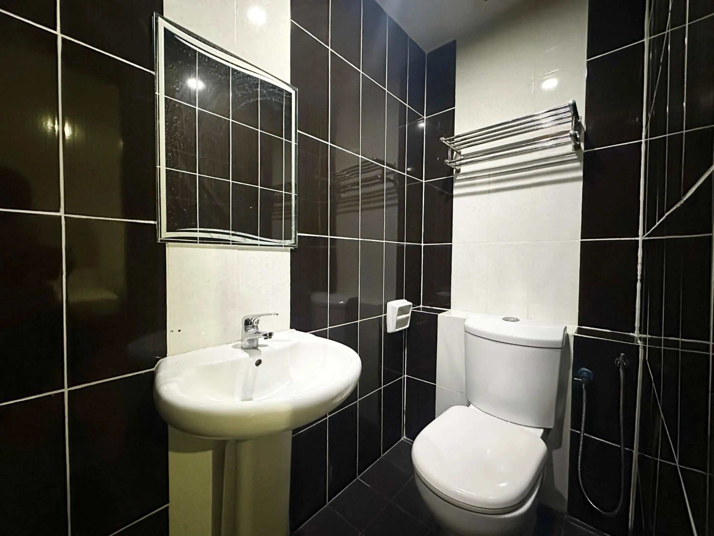 Shower in Park Hotel